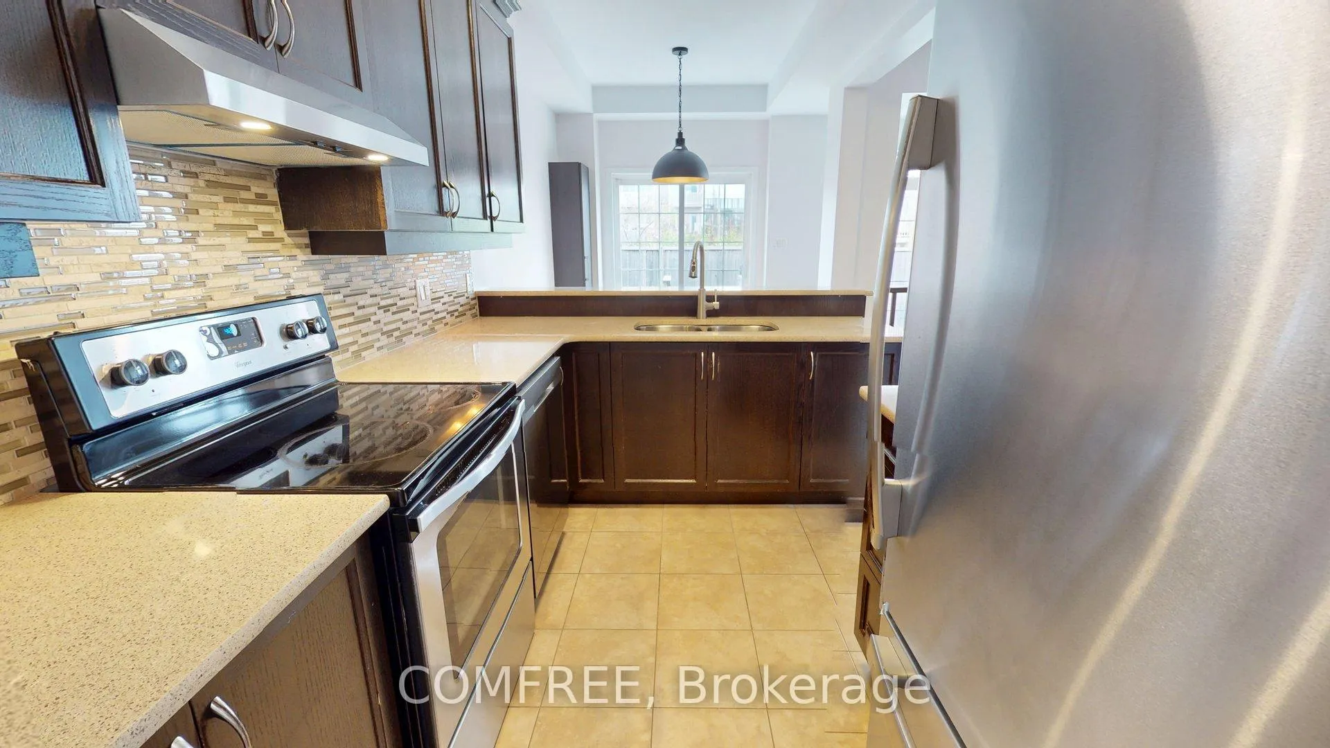 Photo 10 of 149 Lochnaw Private, Ottawa, Barrhaven - Stonebridge — HOMEH