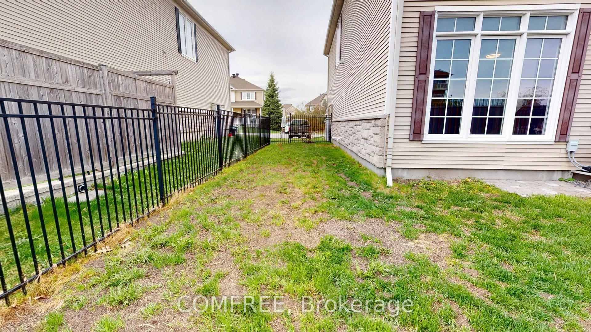 Photo 33 of 149 Lochnaw Private, Ottawa, Barrhaven - Stonebridge — HOMEH