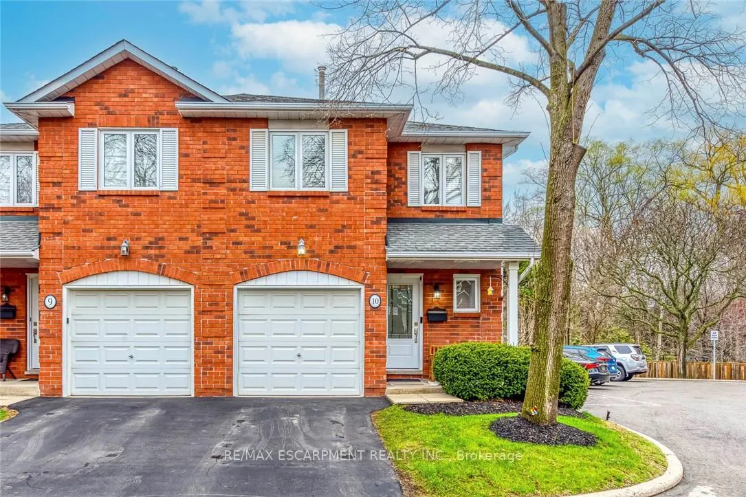 Photo 2 of Unit 10, 3115 New Street, Burlington, Roseland — HOMEH