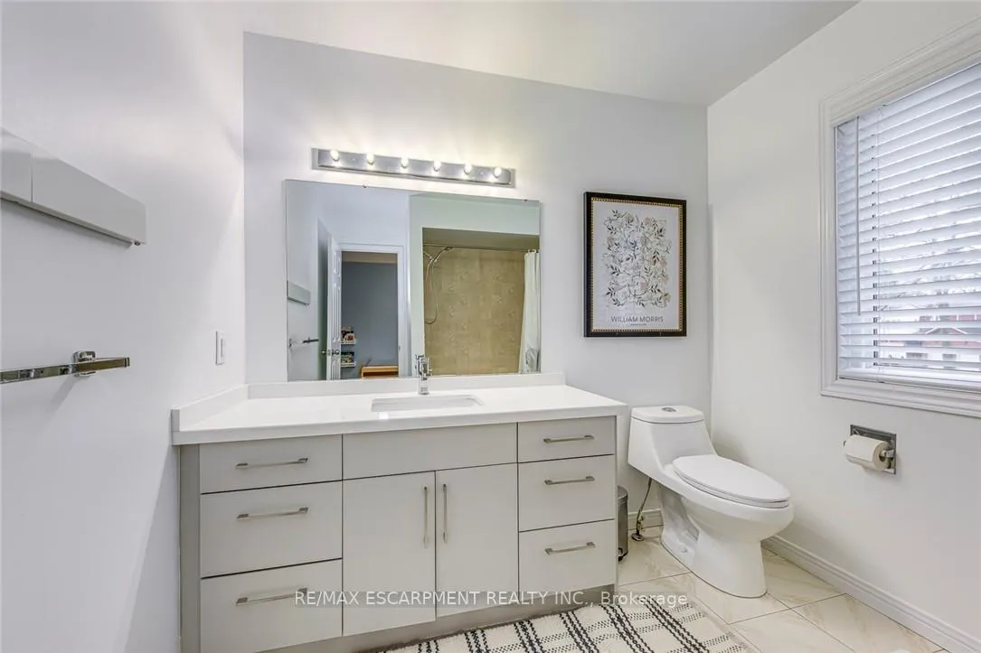 Photo 23 of Unit 10, 3115 New Street, Burlington, Roseland — HOMEH