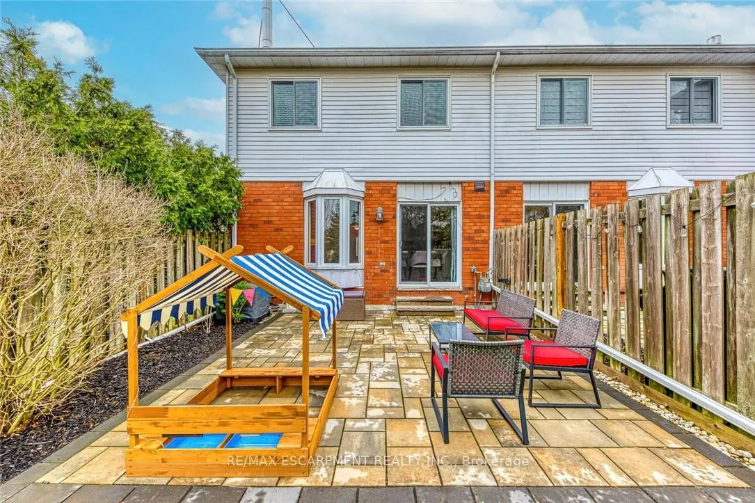 Photo 33 of Unit 10, 3115 New Street, Burlington, Roseland — HOMEH