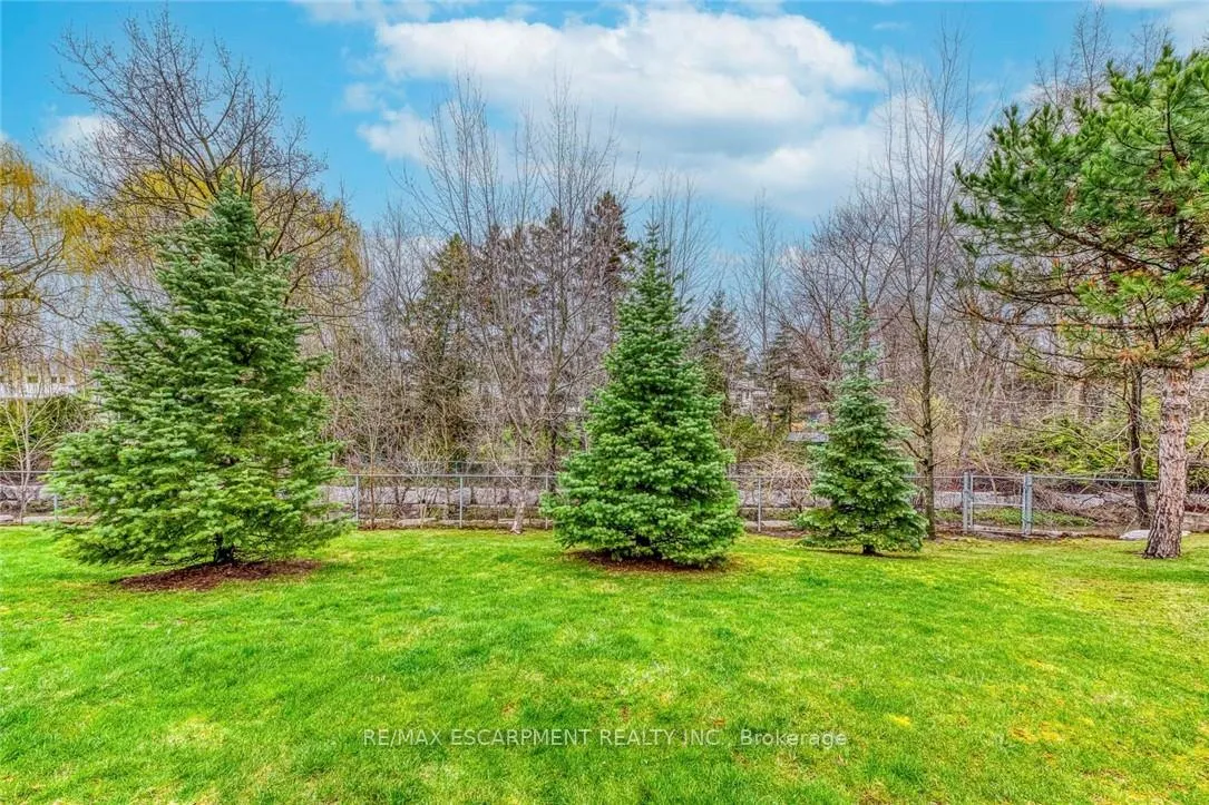 Photo 35 of Unit 10, 3115 New Street, Burlington, Roseland — HOMEH