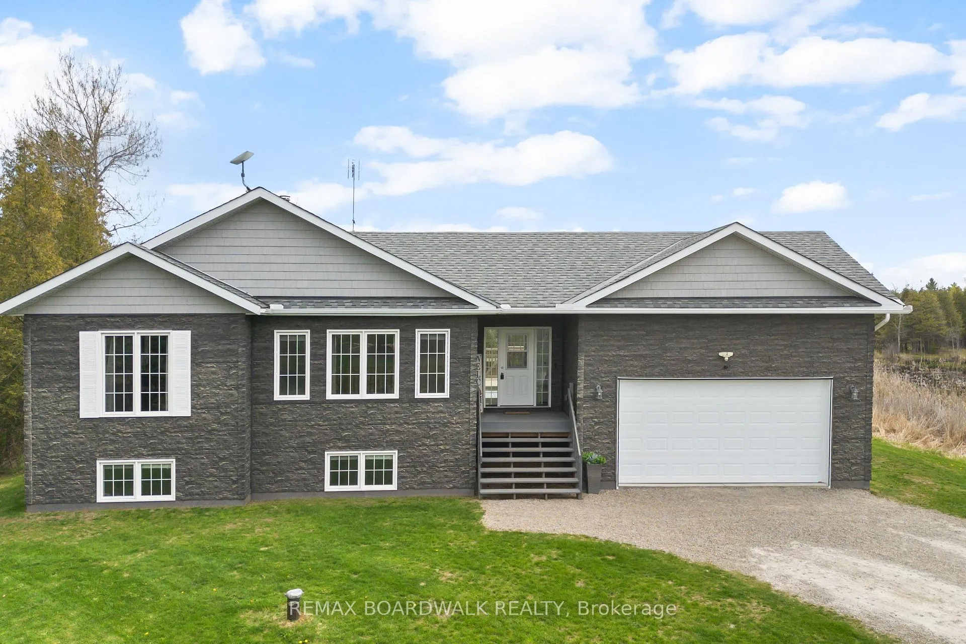 Photo 2 of 661 Pinery Road, Montague, Montague Twp — HOMEH