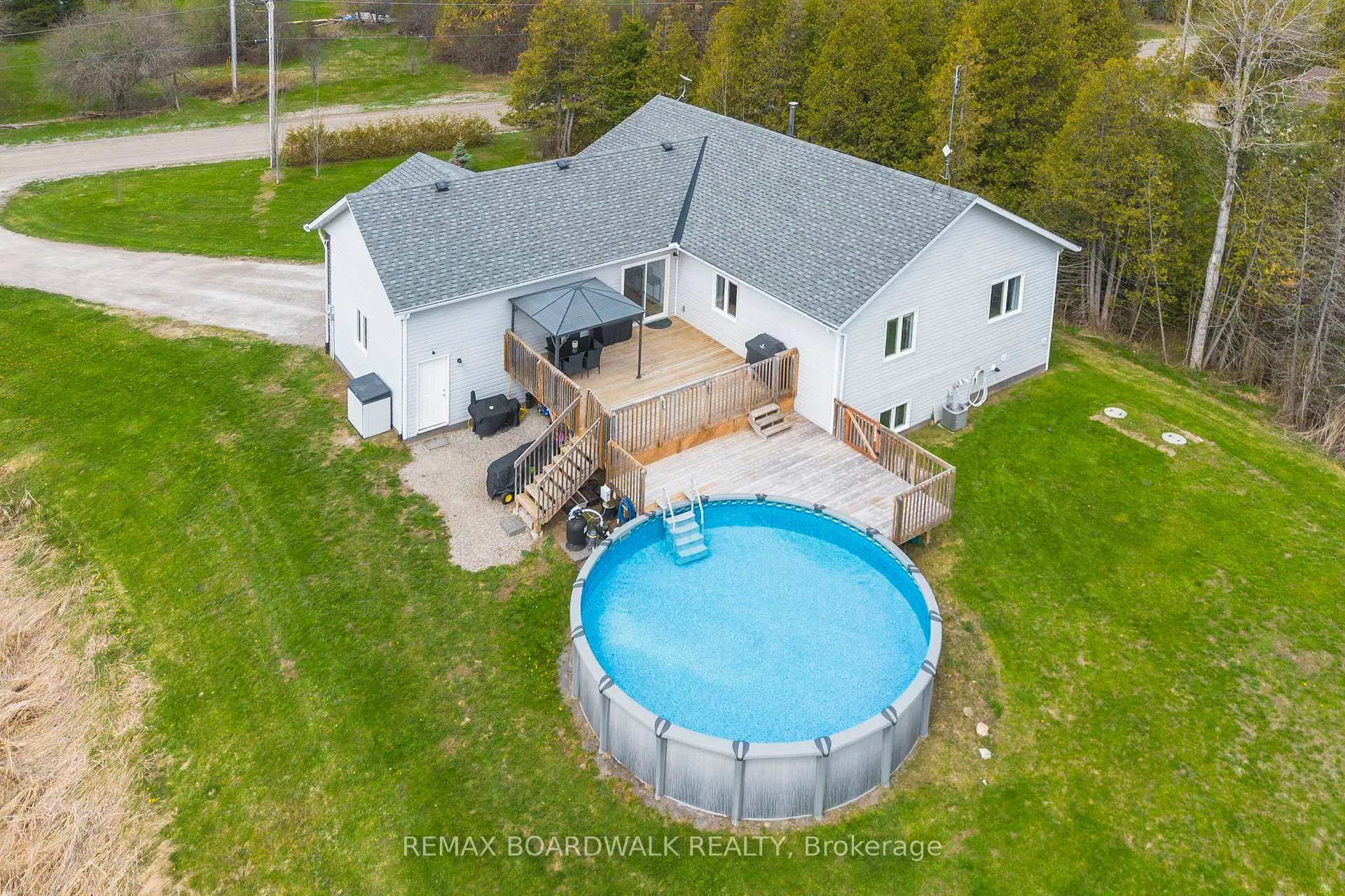 Photo 33 of 661 Pinery Road, Montague, Montague Twp — HOMEH