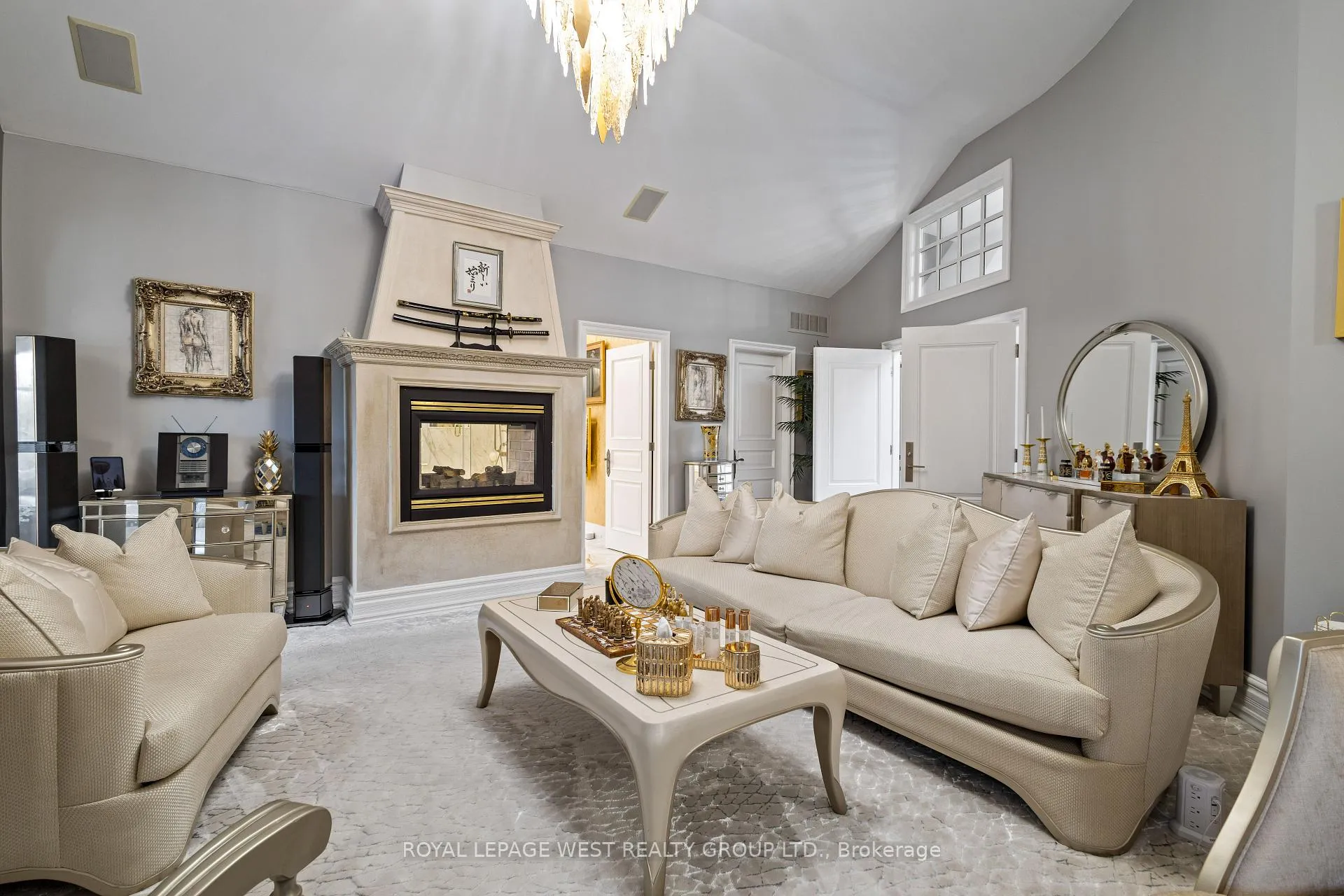 Photo 23 of 24 Mcarthur Heights, Brampton, Snelgrove — HOMEH