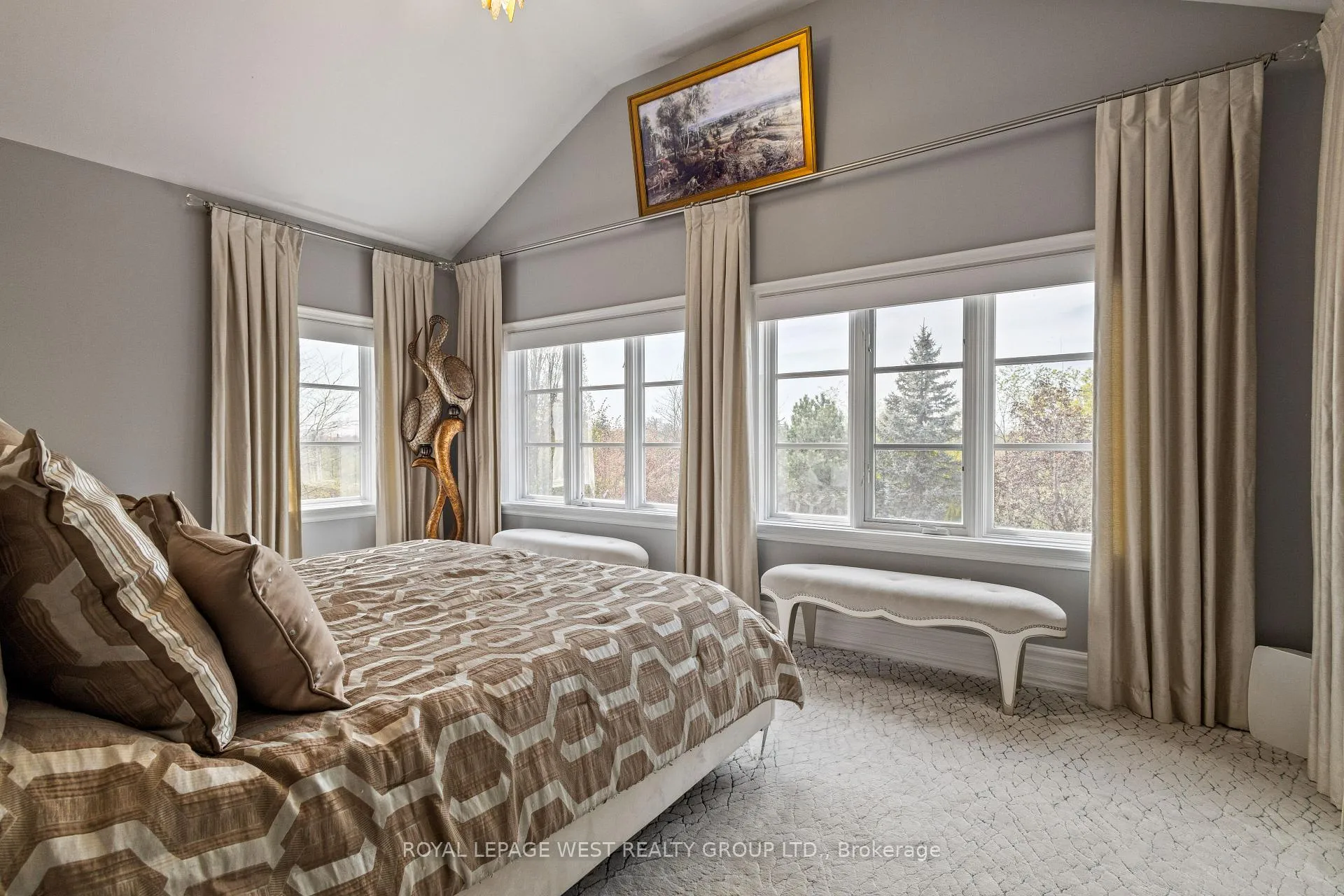 Photo 25 of 24 Mcarthur Heights, Brampton, Snelgrove — HOMEH