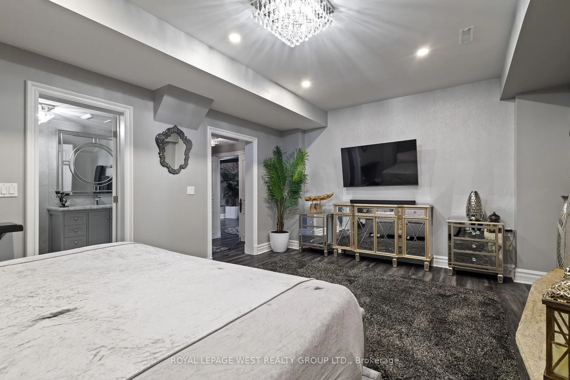 Photo 42 of 24 Mcarthur Heights, Brampton, Snelgrove — HOMEH