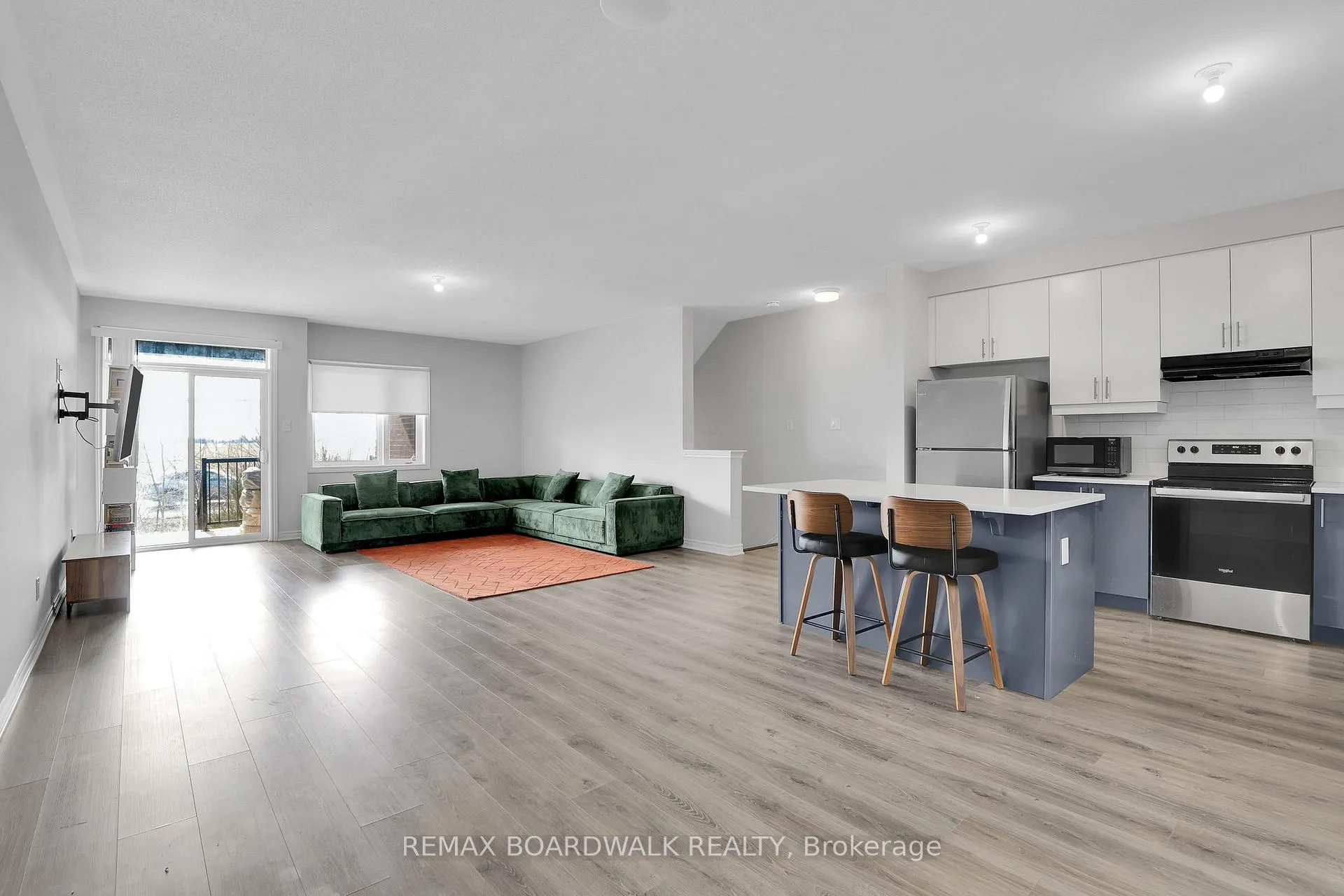 Photo 2 of 306 Pilot Private, Ottawa, Kanata - Emerald Meadows/Trailwest — HOMEH