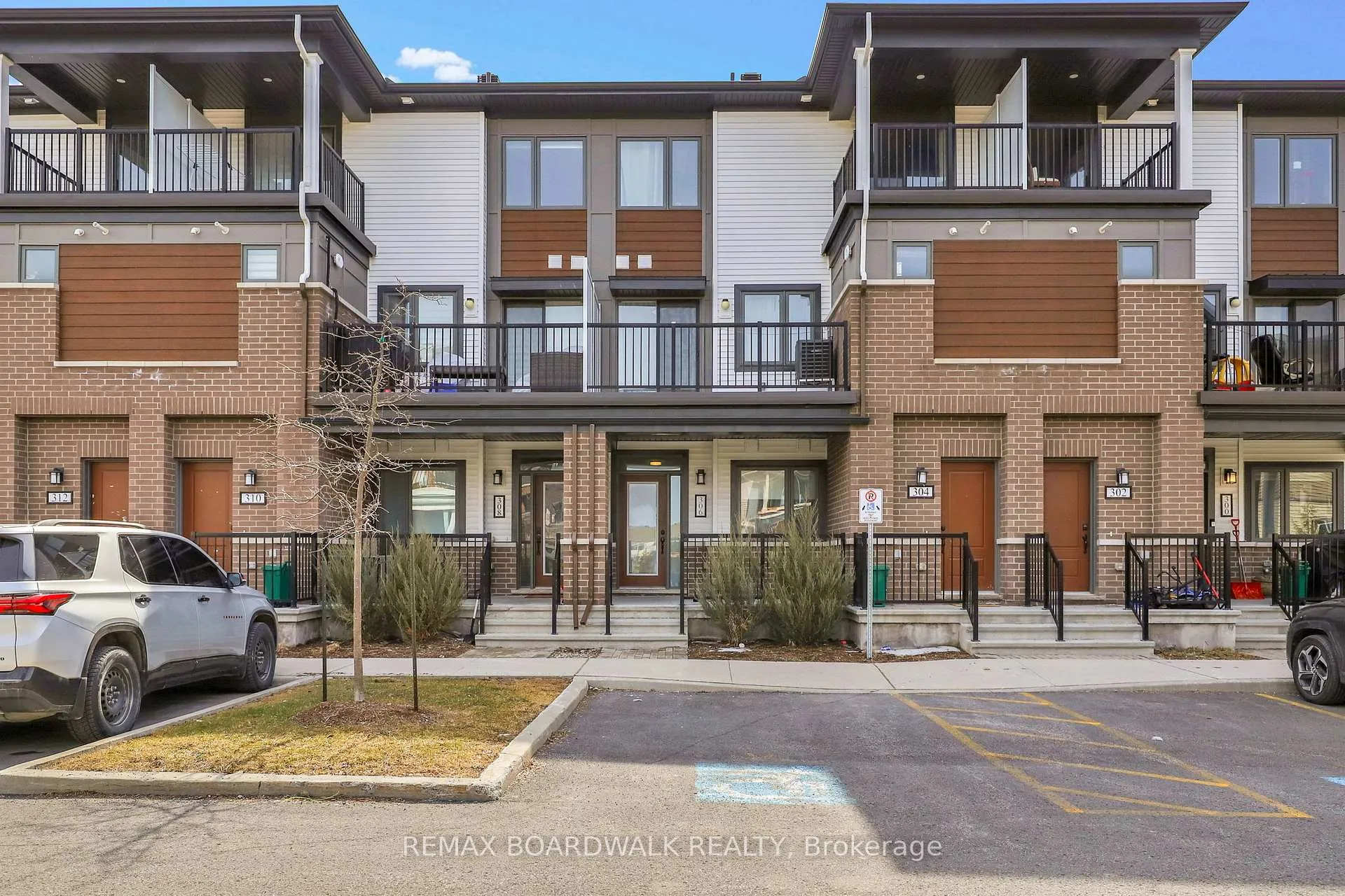 Photo 7 of 306 Pilot Private, Ottawa, Kanata - Emerald Meadows/Trailwest — HOMEH