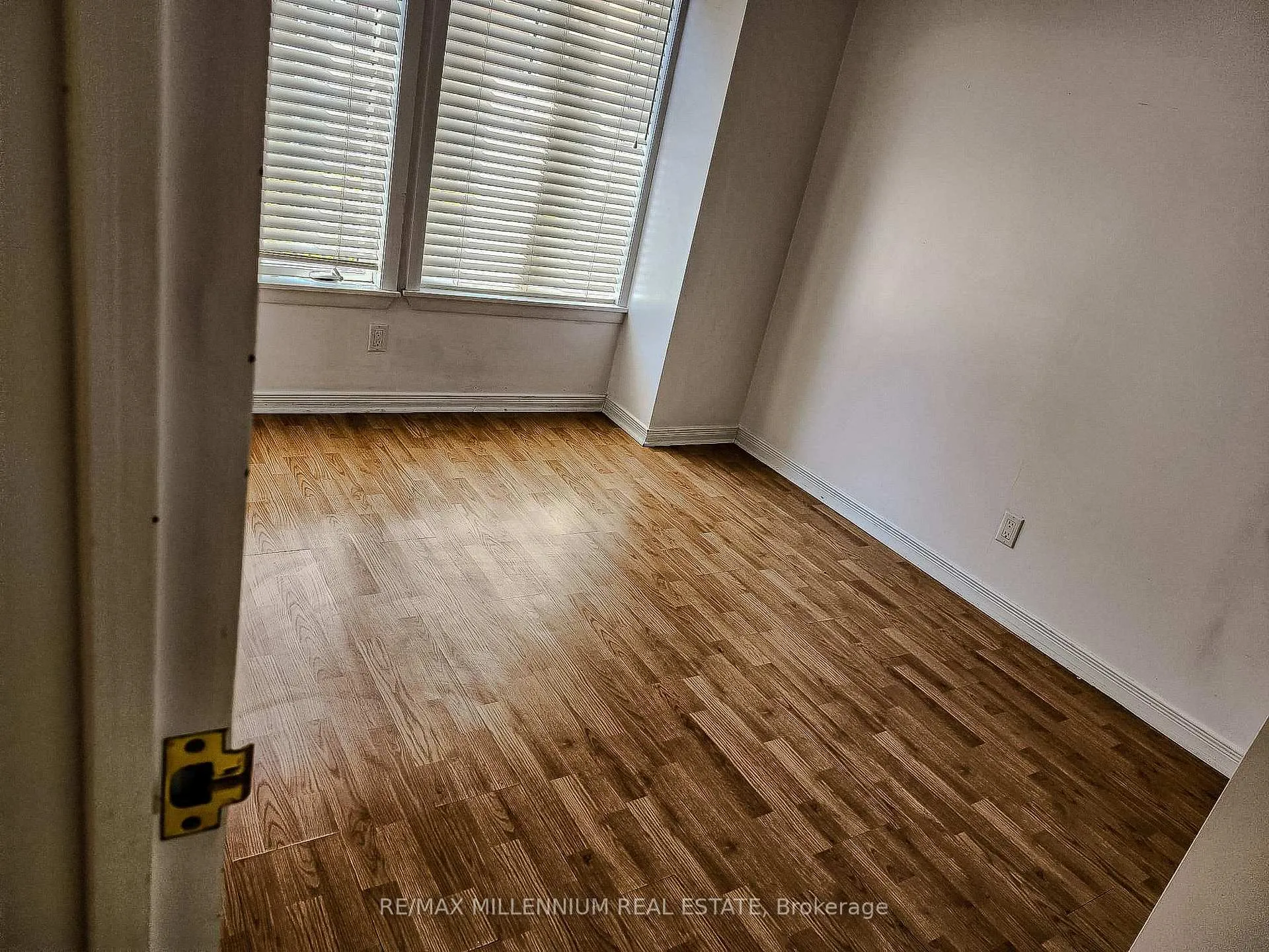 Photo 20 of Unit 837, 46 Western Battery Road, Toronto, Niagara — HOMEH
