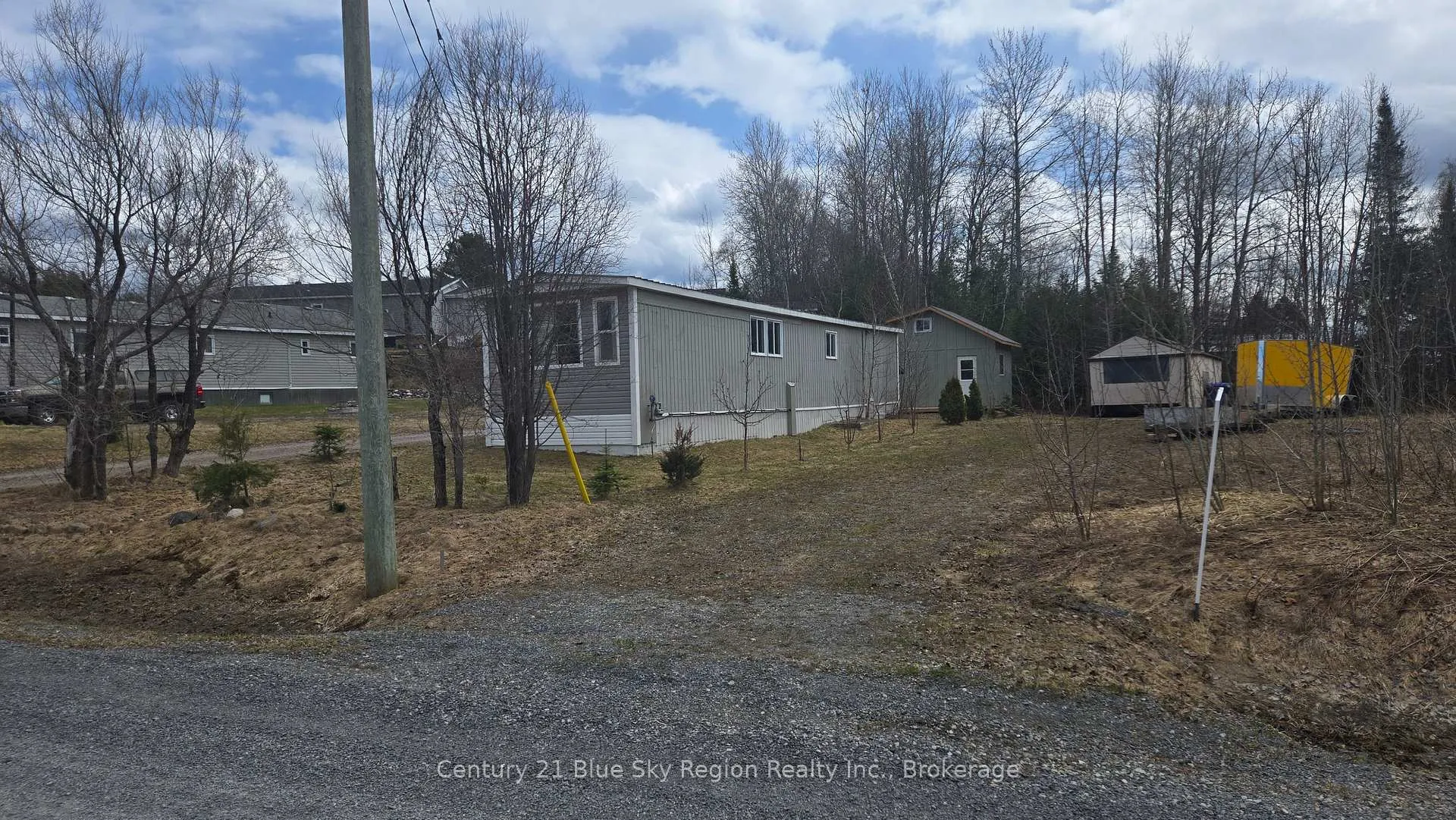 Photo 2 of 5 Hillcrest Drive, Temagami — HOMEH