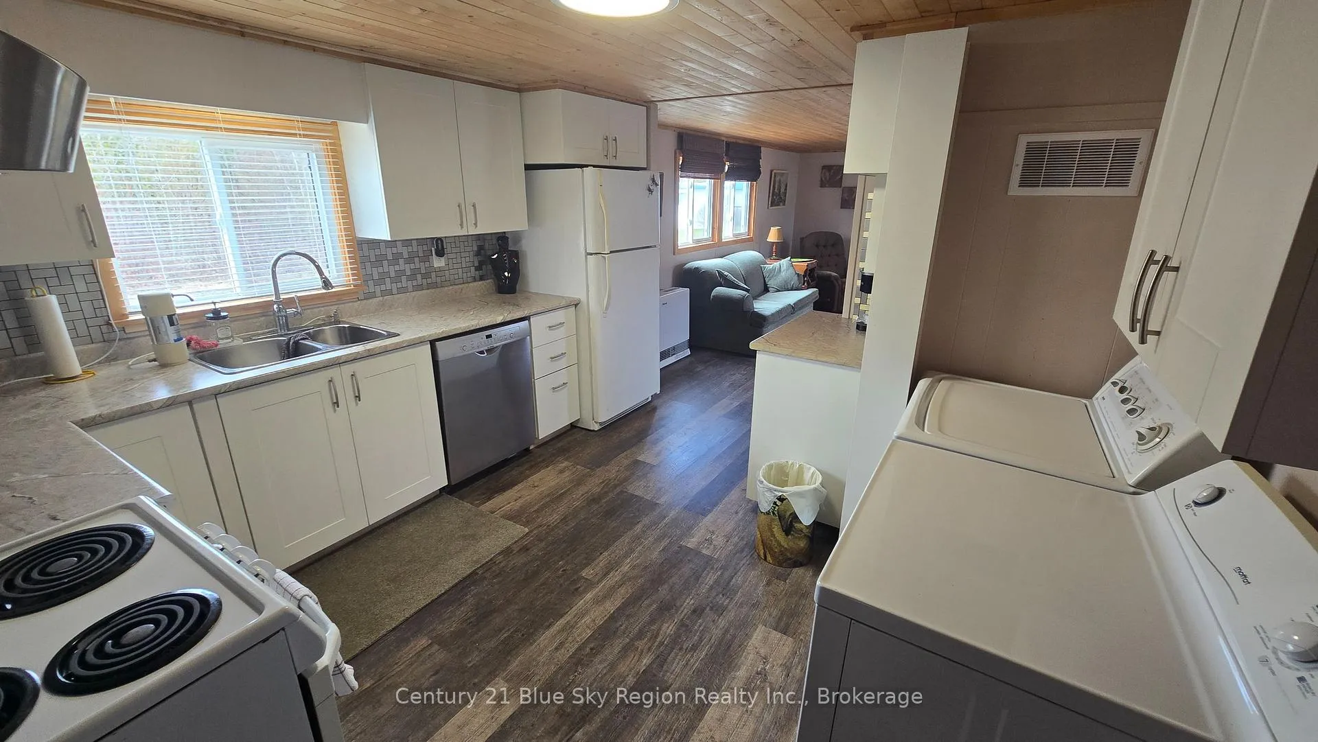 Photo 6 of 5 Hillcrest Drive, Temagami — HOMEH