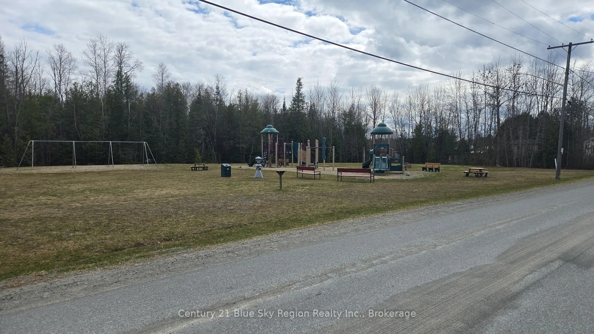 Photo 25 of 5 Hillcrest Drive, Temagami — HOMEH