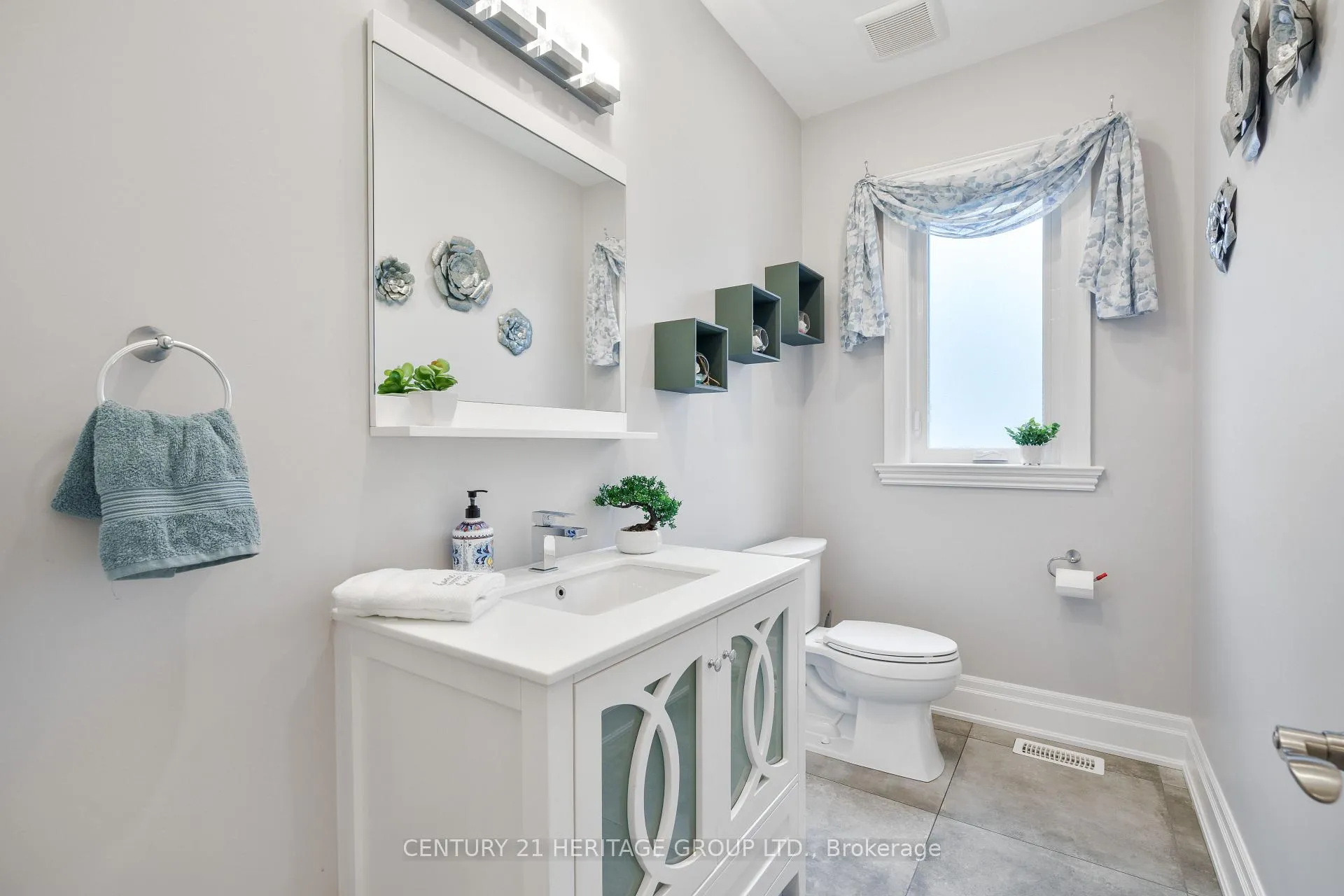 Photo 6 of 1894 Simcoe Road, Innisfil, Alcona — HOMEH