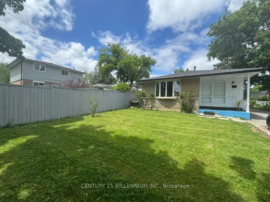 Photo 3 of Unit Upper, 30 Kenilworth Road, Brampton, Madoc — HOMEH