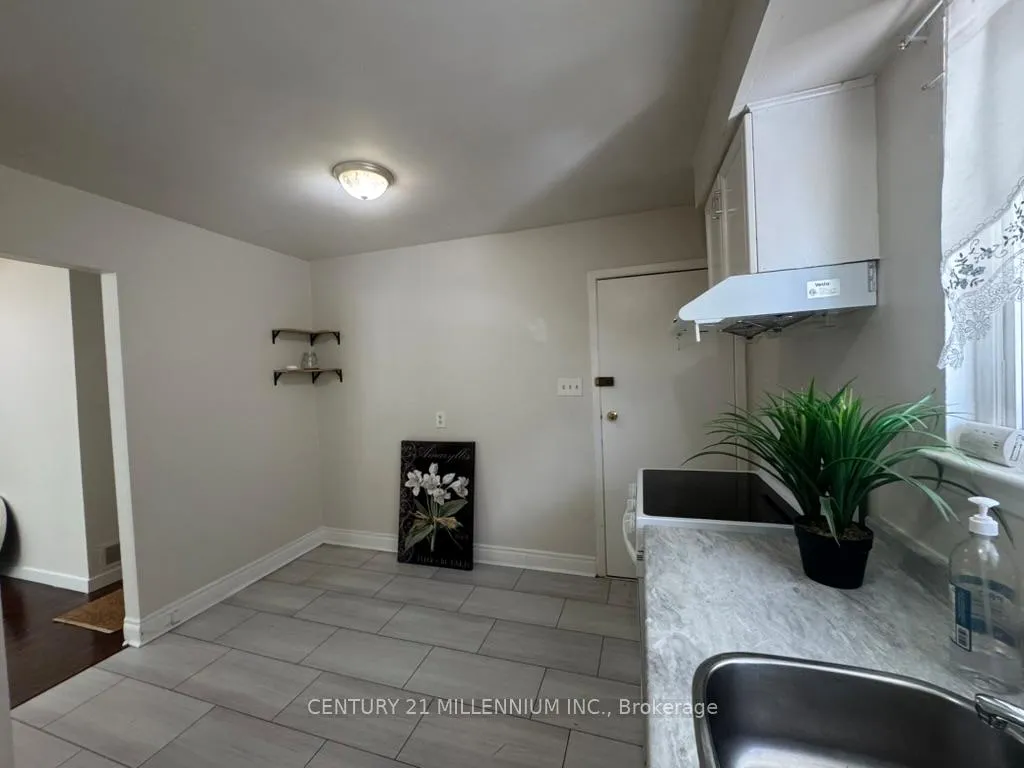 Photo 13 of Unit Upper, 30 Kenilworth Road, Brampton, Madoc — HOMEH