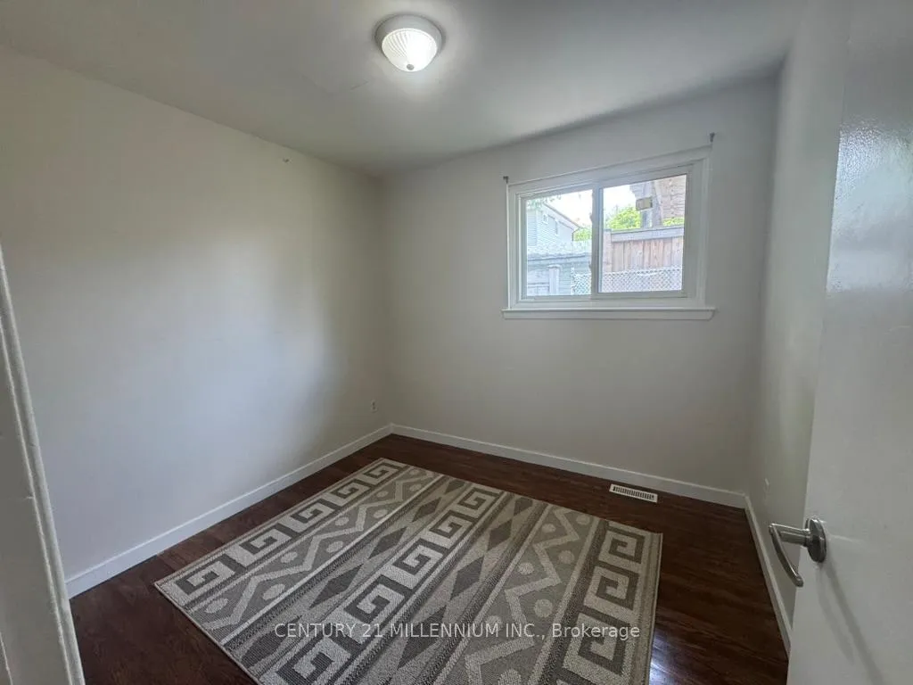 Photo 21 of Unit Upper, 30 Kenilworth Road, Brampton, Madoc — HOMEH
