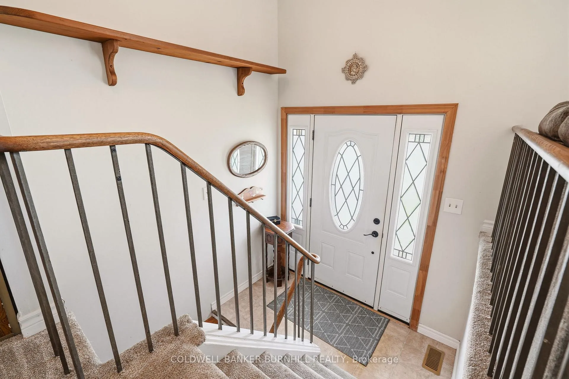 Photo 3 of 2349 Middlesmoor Crescent, Burlington, Brant Hills — HOMEH