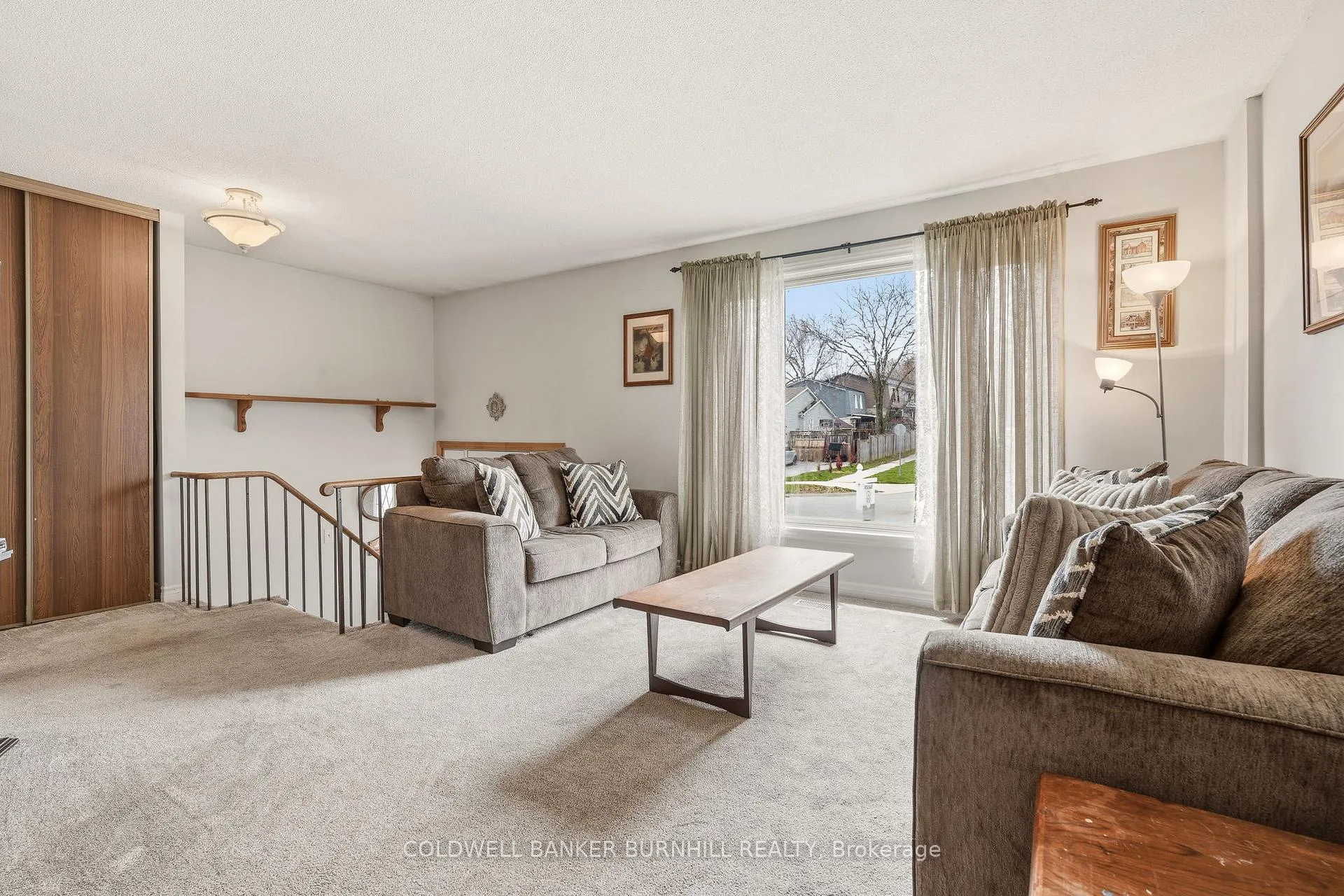 Photo 6 of 2349 Middlesmoor Crescent, Burlington, Brant Hills — HOMEH