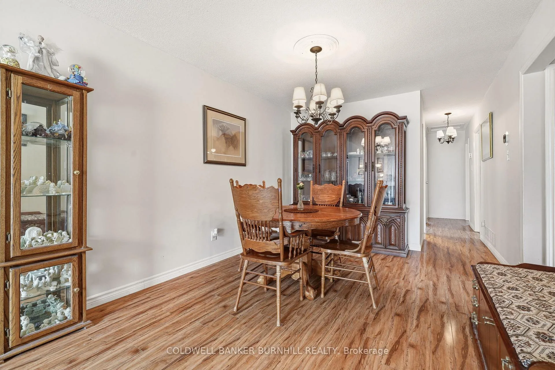 Photo 11 of 2349 Middlesmoor Crescent, Burlington, Brant Hills — HOMEH