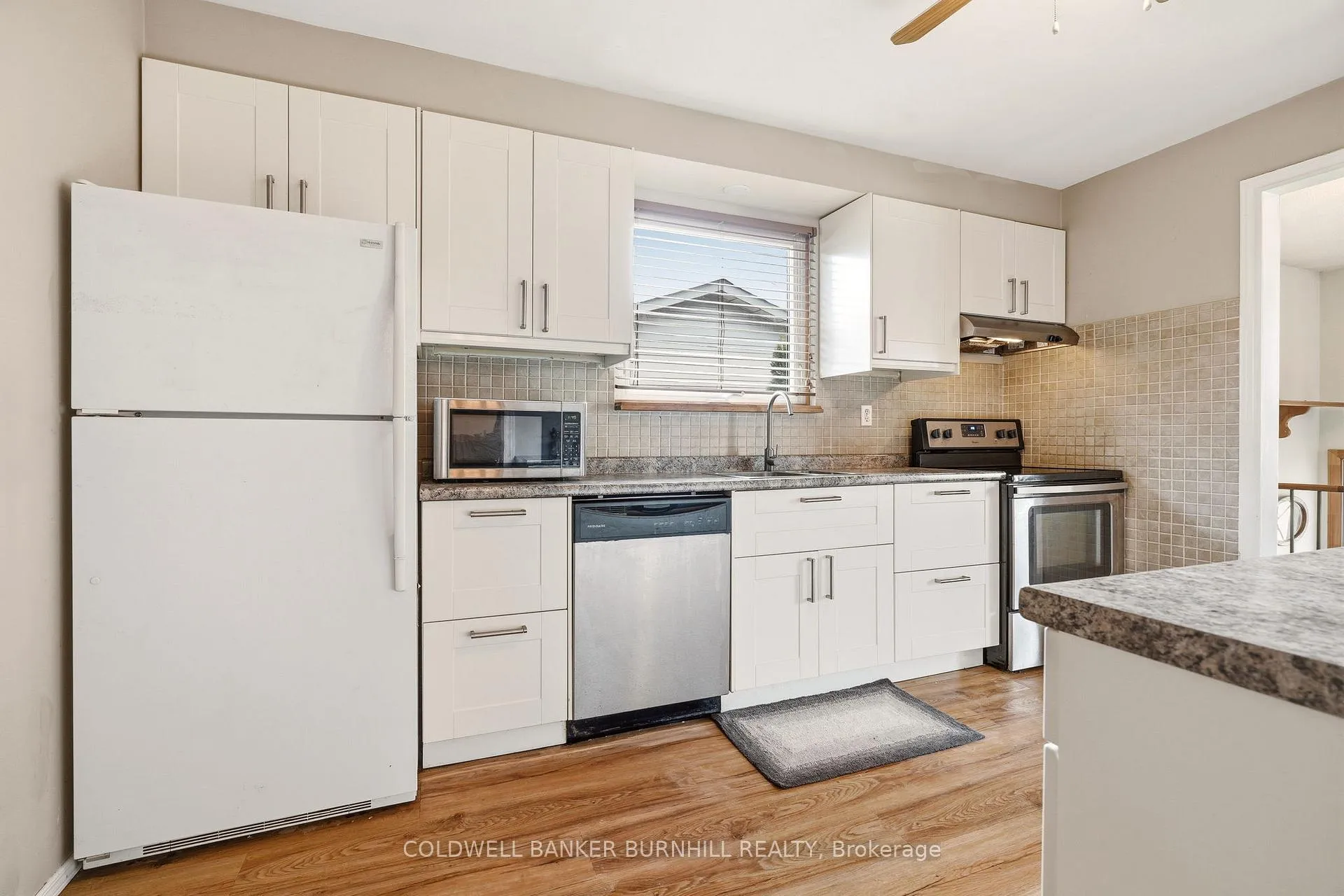 Photo 13 of 2349 Middlesmoor Crescent, Burlington, Brant Hills — HOMEH