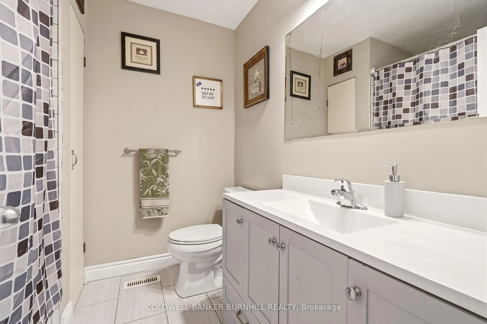 Photo 22 of 2349 Middlesmoor Crescent, Burlington, Brant Hills — HOMEH