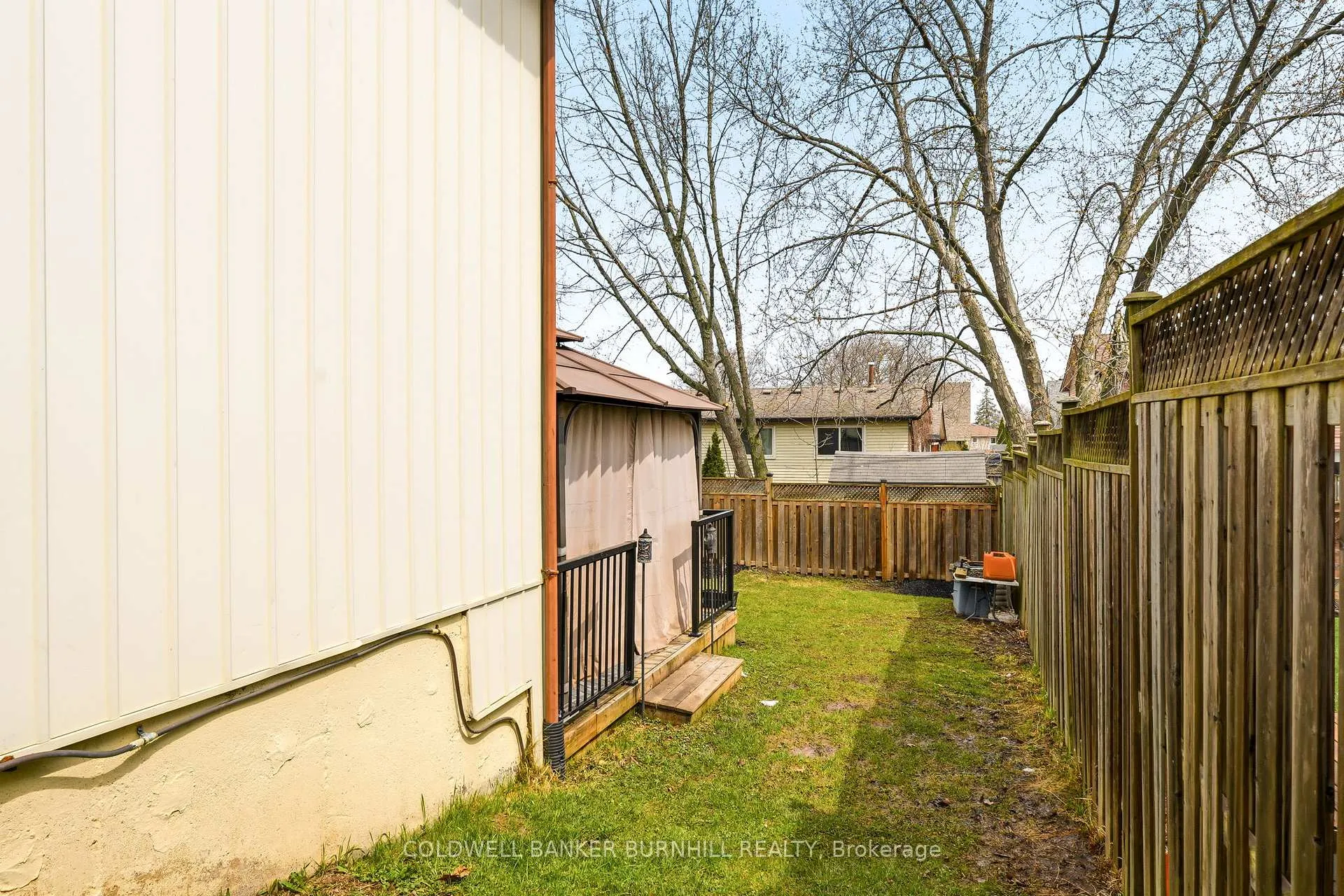 Photo 37 of 2349 Middlesmoor Crescent, Burlington, Brant Hills — HOMEH