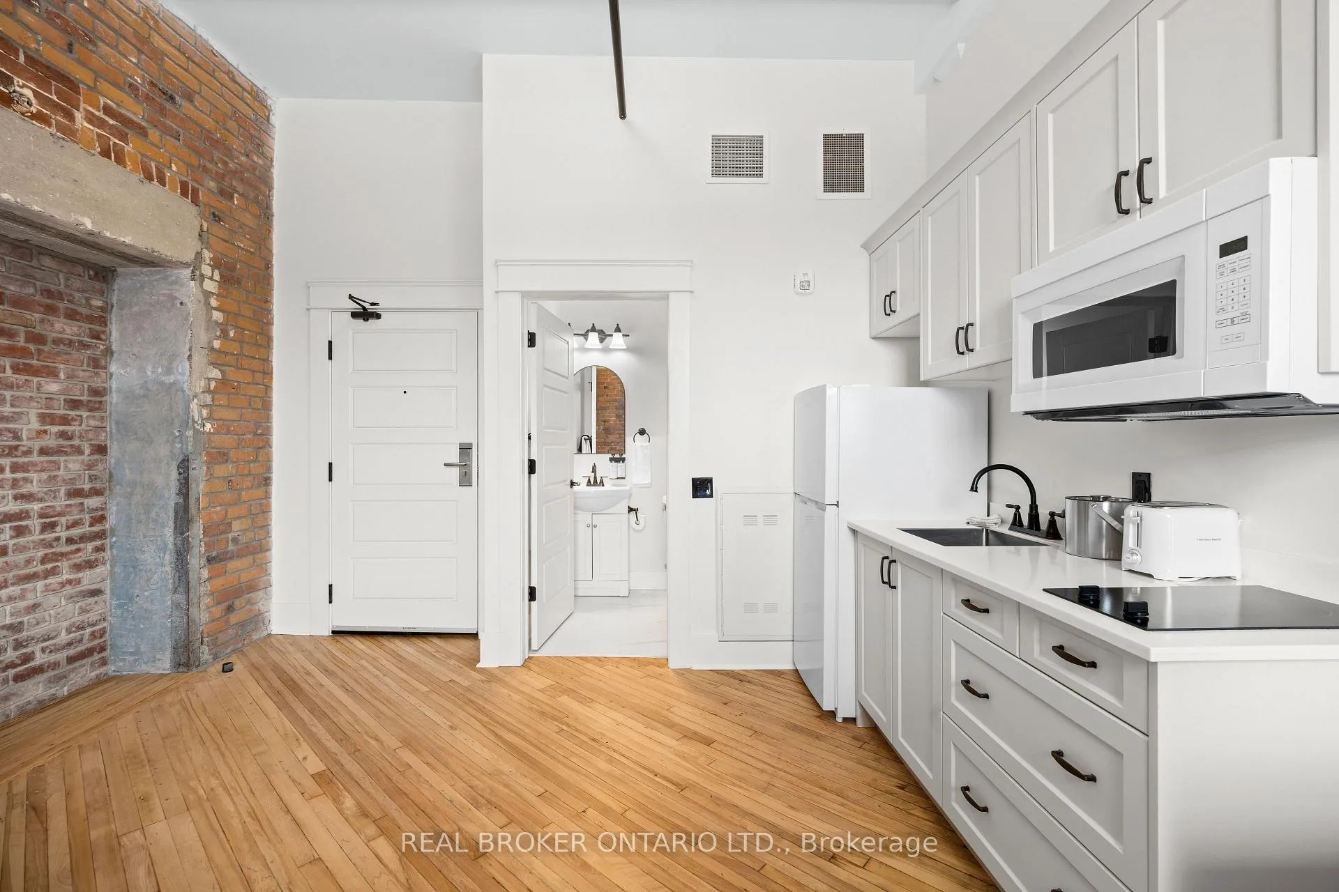 Photo 4 of Unit 201, 150 Mill Street, Carleton Place — HOMEH