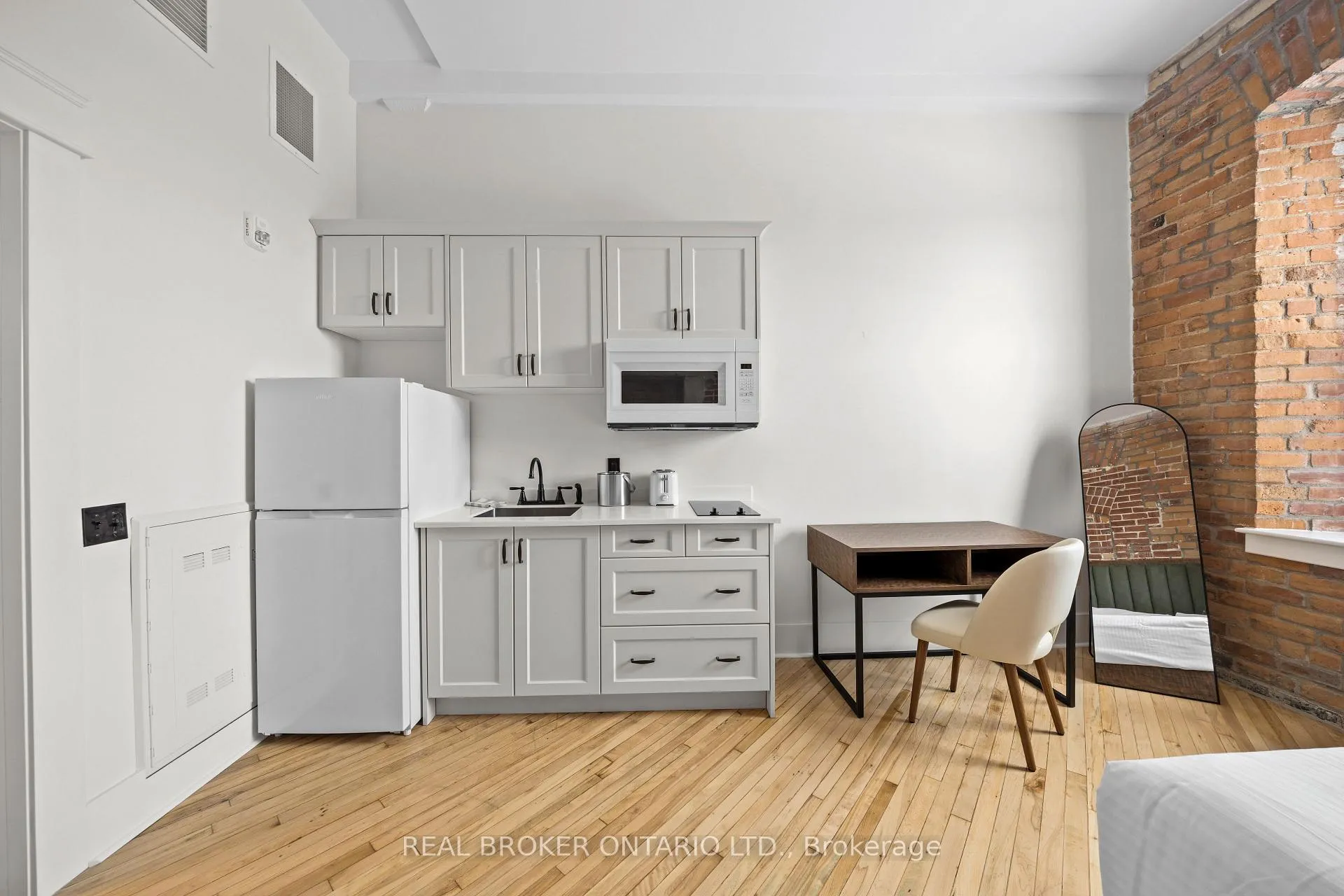 Photo 5 of Unit 201, 150 Mill Street, Carleton Place — HOMEH