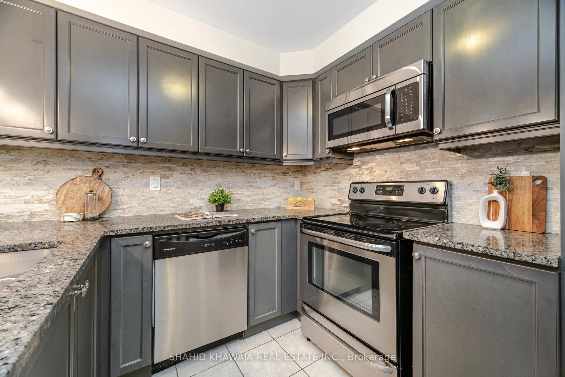 Photo 16 of 3078 Gardenia Gate, Oakville, Glenorchy — HOMEH