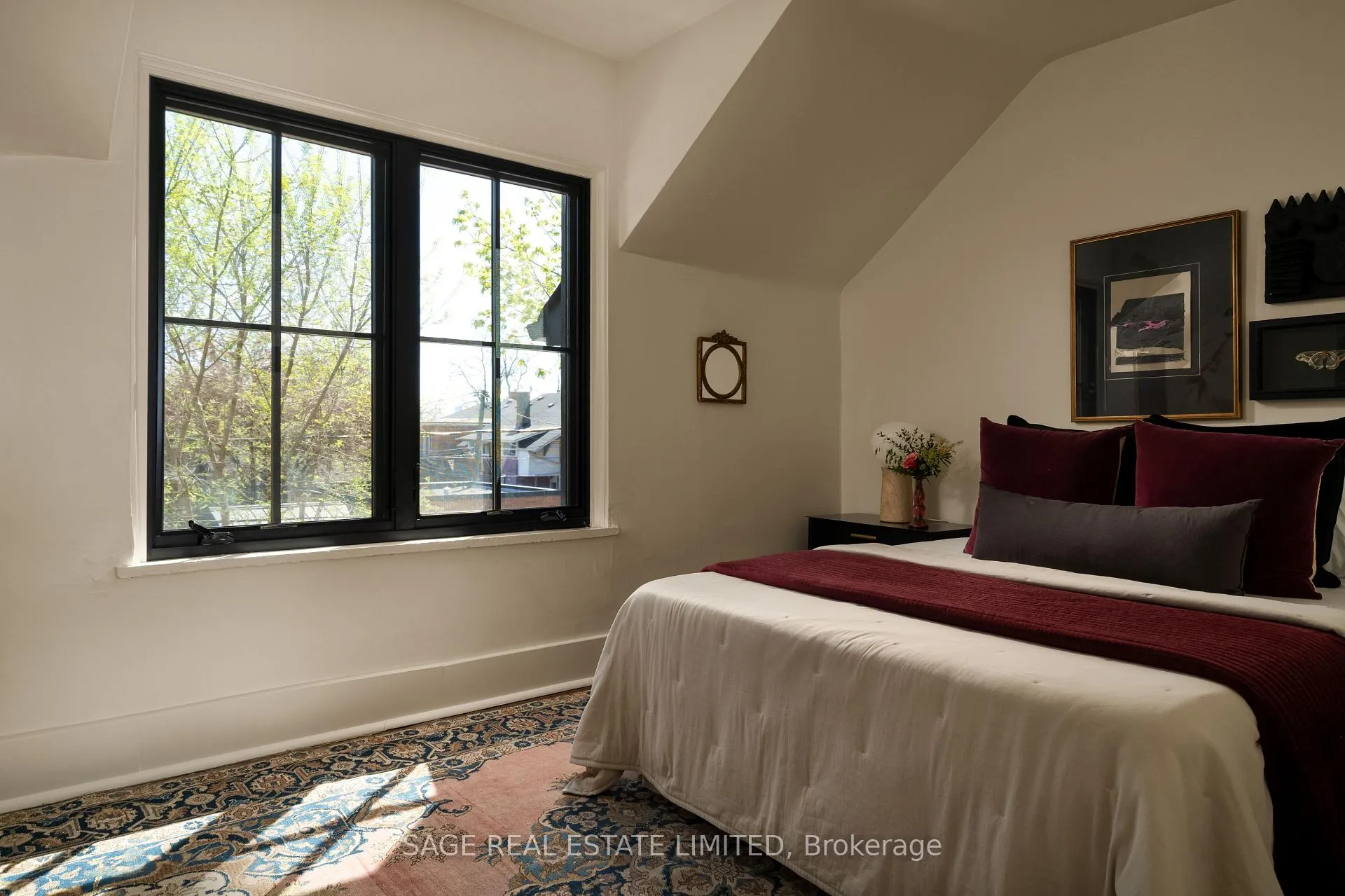 Photo 5 of 12 Via Italia, Toronto, Corso Italia-Davenport — HOMEH
