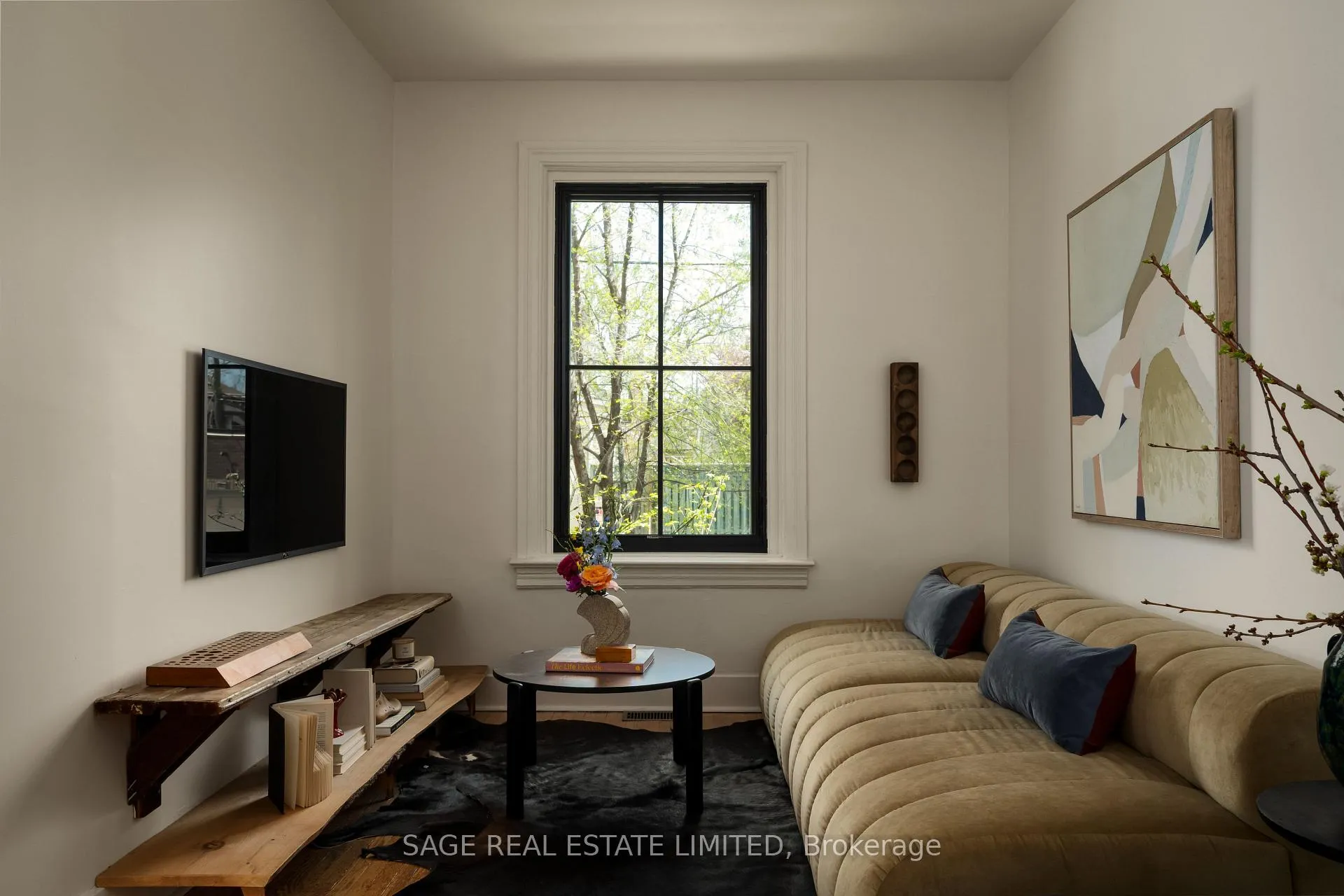 Photo 12 of 12 Via Italia, Toronto, Corso Italia-Davenport — HOMEH