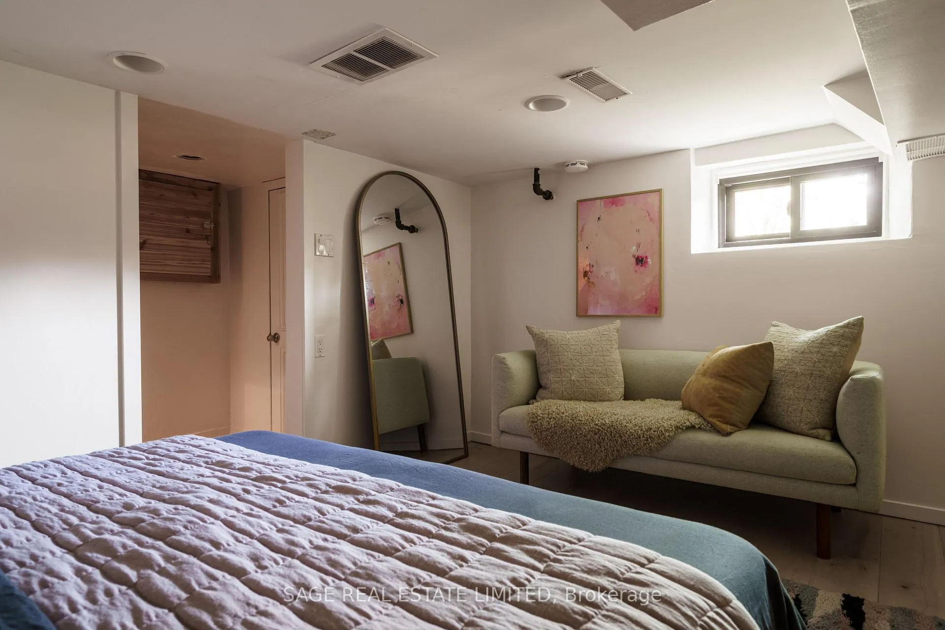 Photo 23 of 12 Via Italia, Toronto, Corso Italia-Davenport — HOMEH