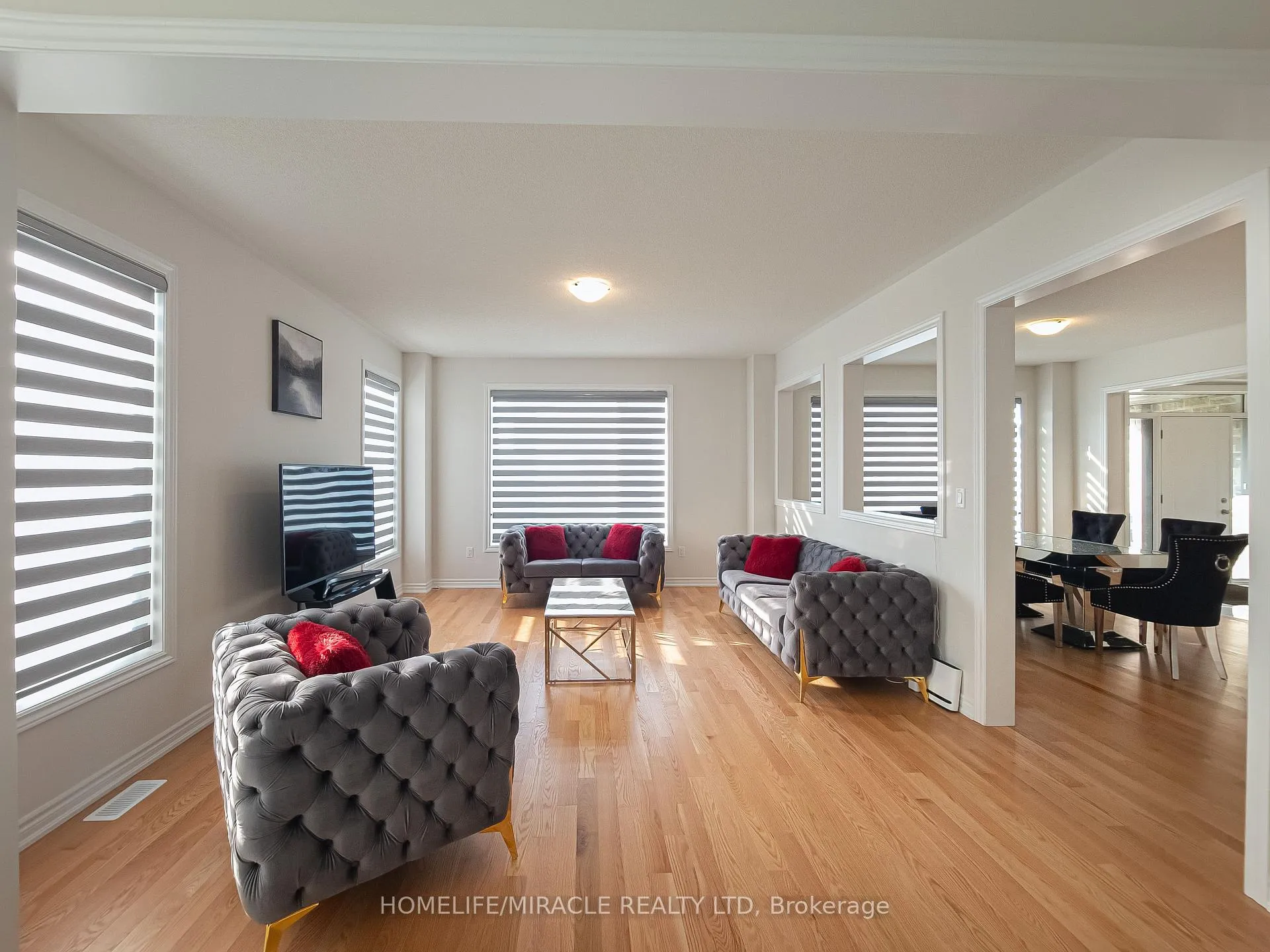 Photo 13 of 17 Ludlow Drive, Barrie, Rural Barrie Southeast — HOMEH