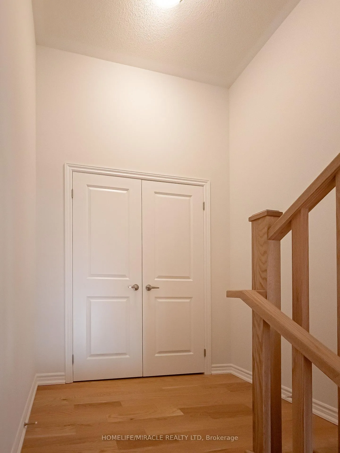 Photo 21 of 17 Ludlow Drive, Barrie, Rural Barrie Southeast — HOMEH