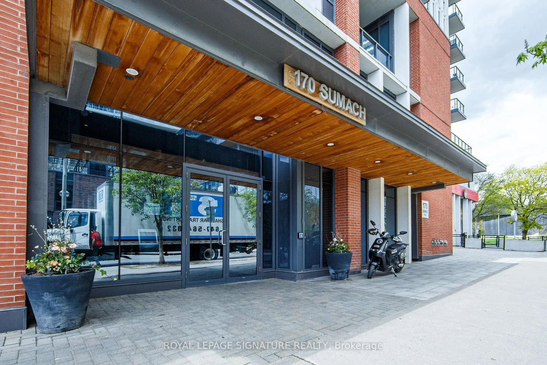 Photo 2 of Unit 1909, 170 Sumach Street, Toronto, Regent Park — HOMEH