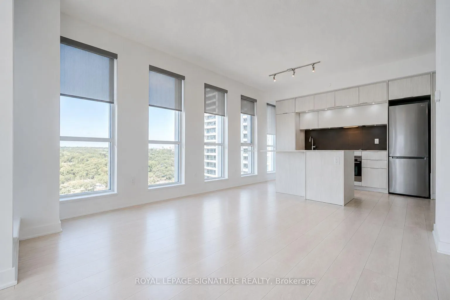Photo 6 of Unit 1909, 170 Sumach Street, Toronto, Regent Park — HOMEH