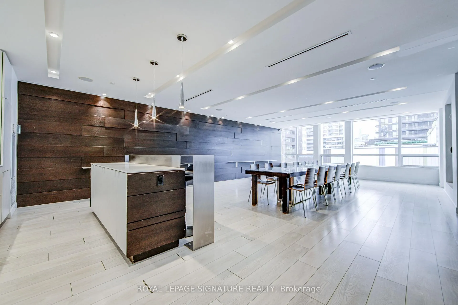 Photo 28 of Unit 1909, 170 Sumach Street, Toronto, Regent Park — HOMEH