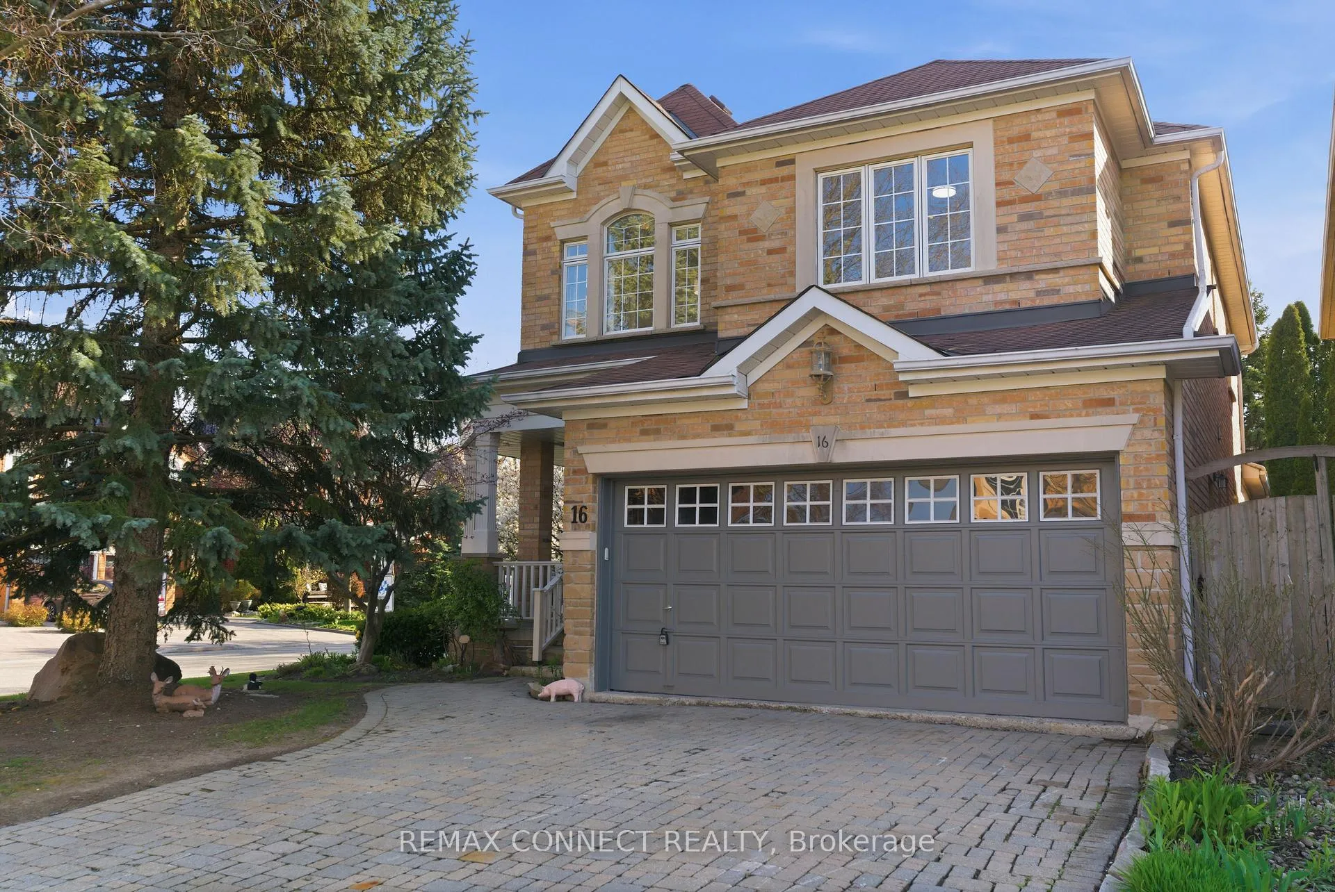 Photo 1 of 16 White Cedar Drive, Markham, Legacy — HOMEH
