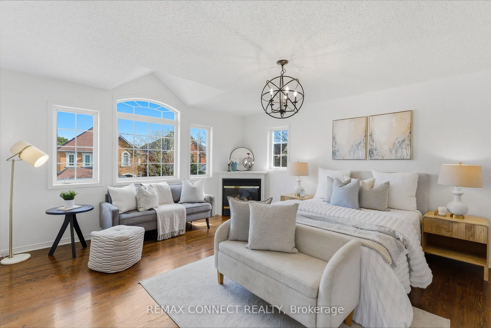 Photo 20 of 16 White Cedar Drive, Markham, Legacy — HOMEH