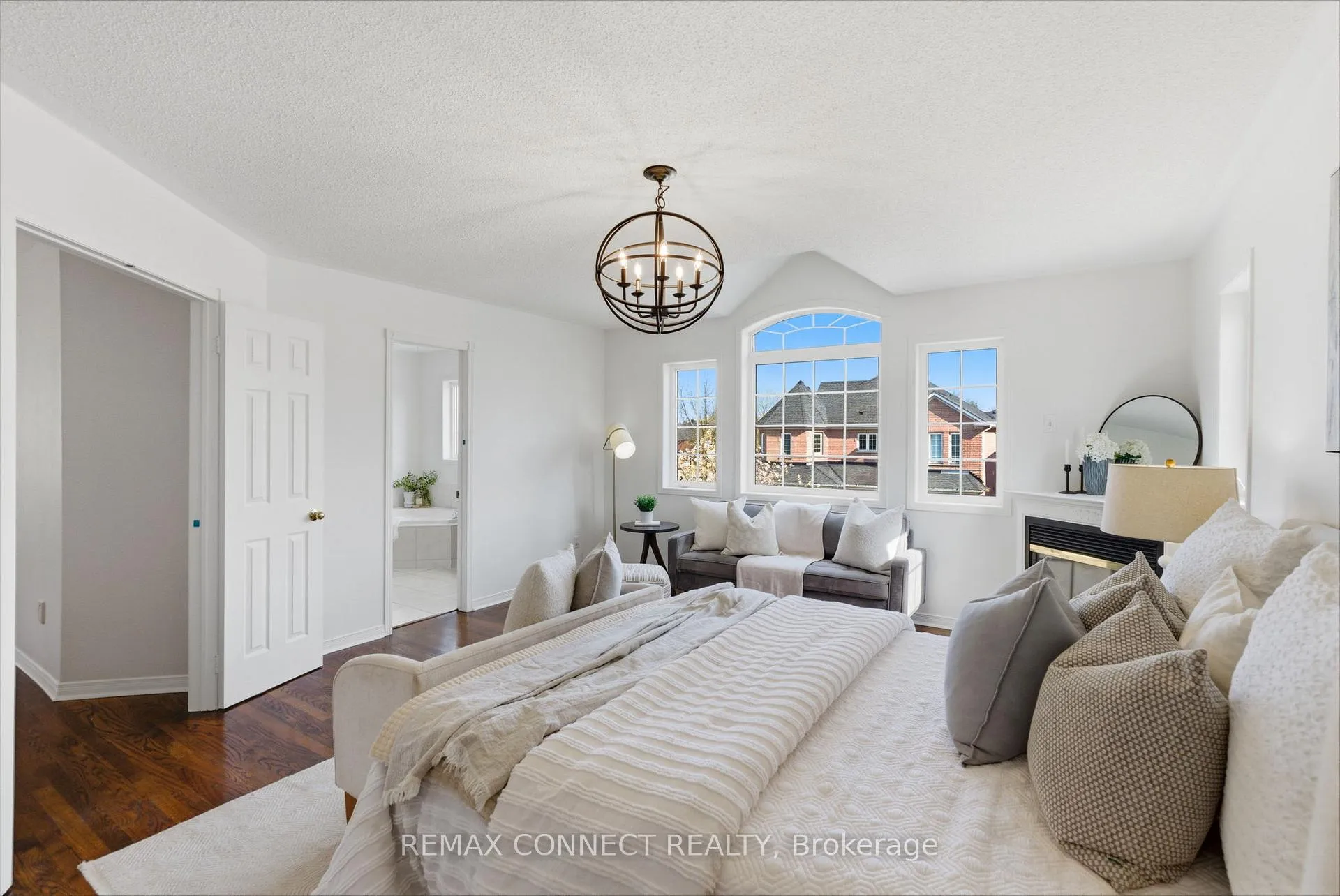 Photo 21 of 16 White Cedar Drive, Markham, Legacy — HOMEH