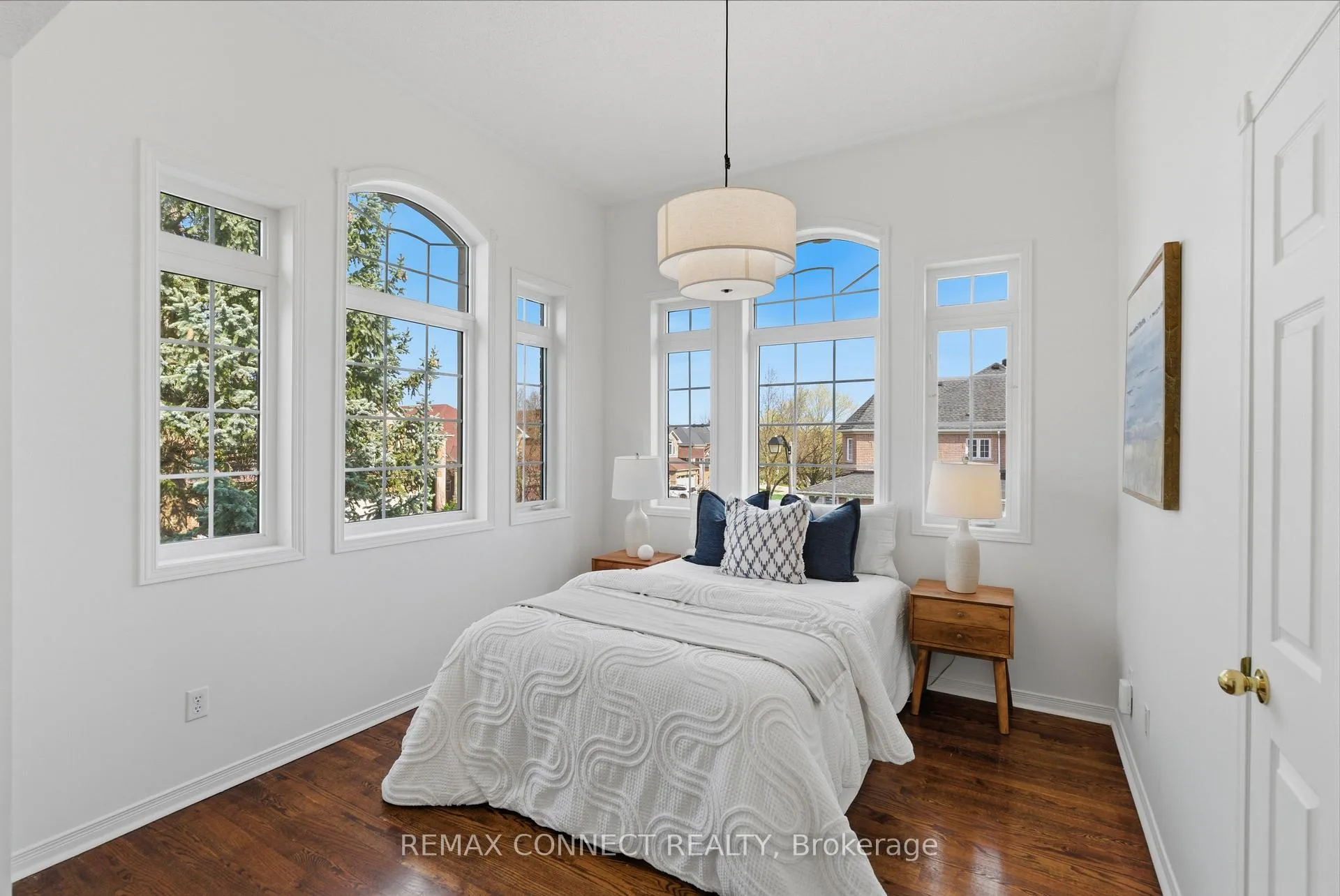 Photo 25 of 16 White Cedar Drive, Markham, Legacy — HOMEH