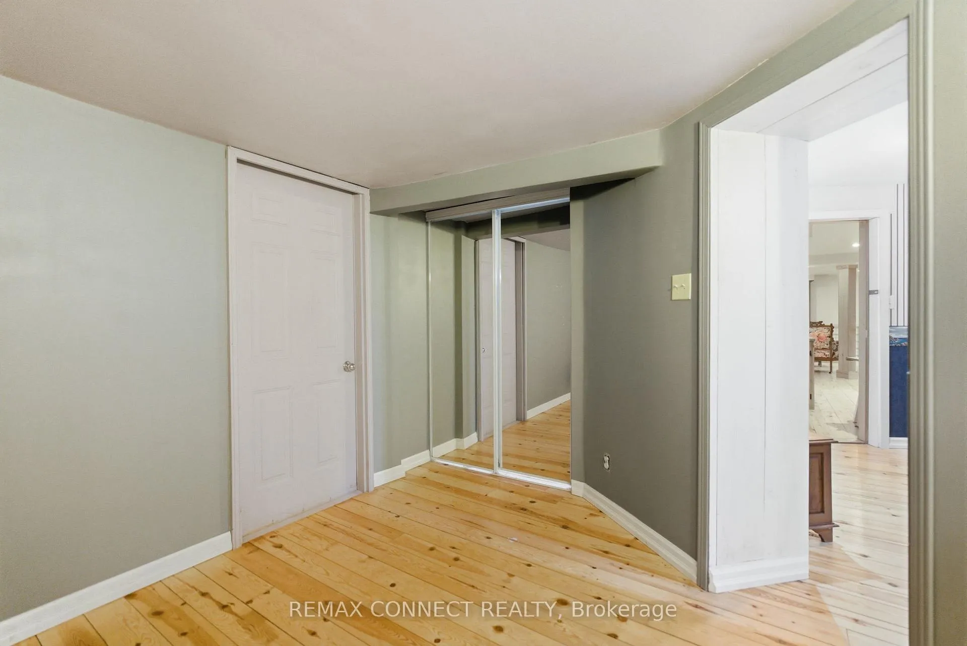 Photo 30 of 16 White Cedar Drive, Markham, Legacy — HOMEH