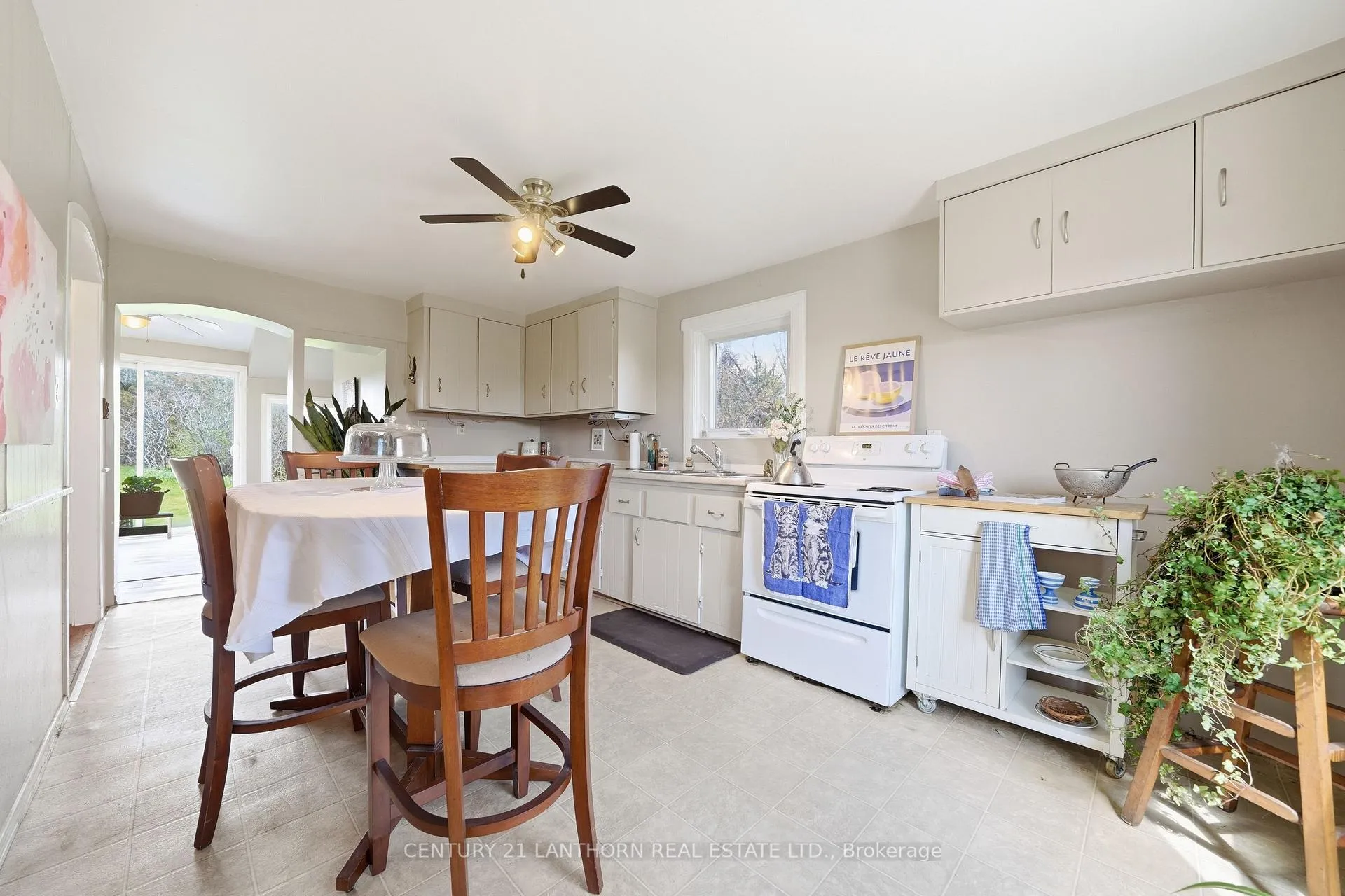Photo 5 of 1229 County 7 Road, Prince Edward County, North Marysburg Ward — HOMEH