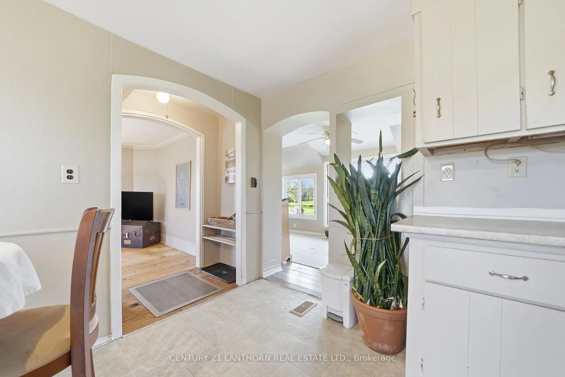 Photo 6 of 1229 County 7 Road, Prince Edward County, North Marysburg Ward — HOMEH