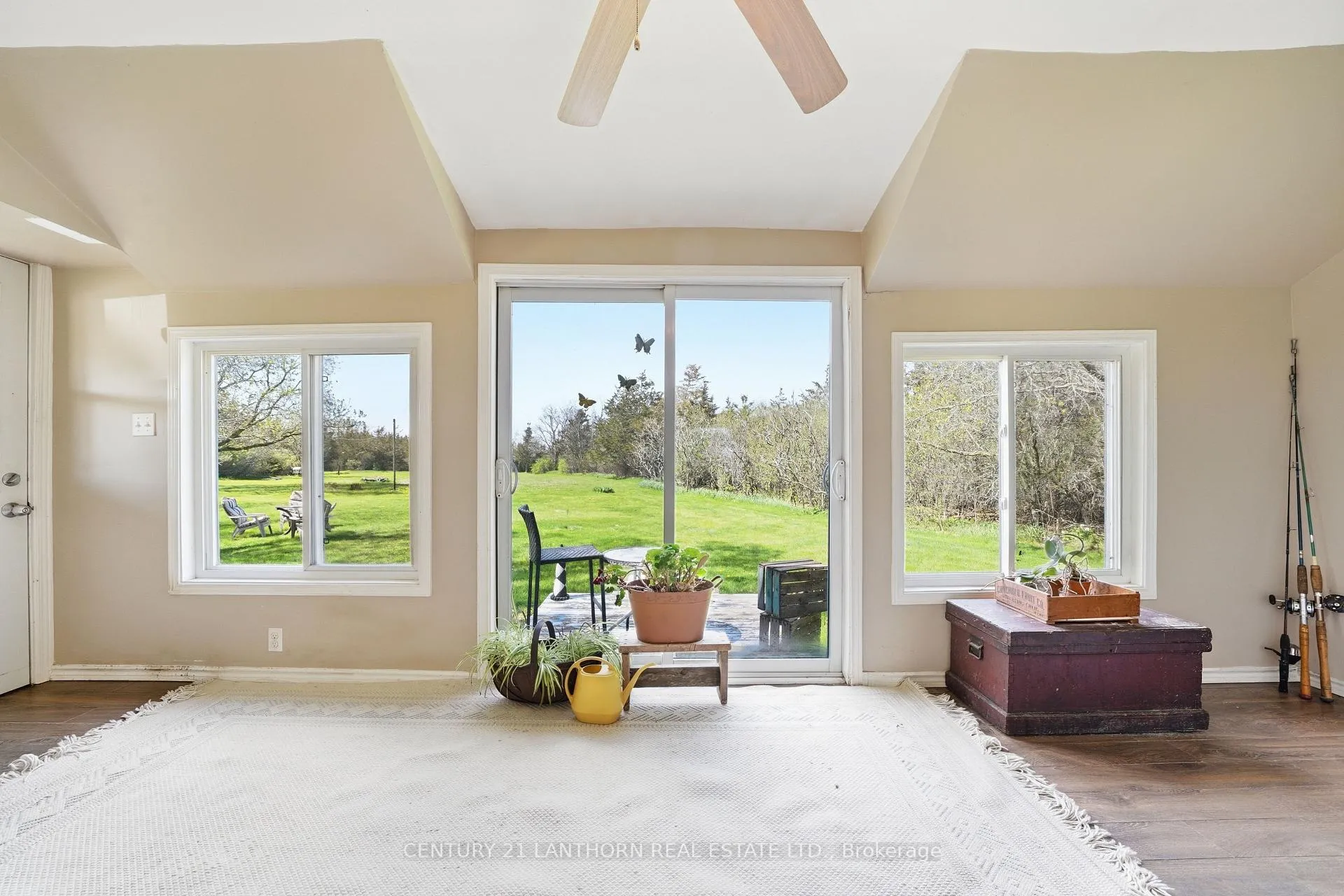 Photo 11 of 1229 County 7 Road, Prince Edward County, North Marysburg Ward — HOMEH