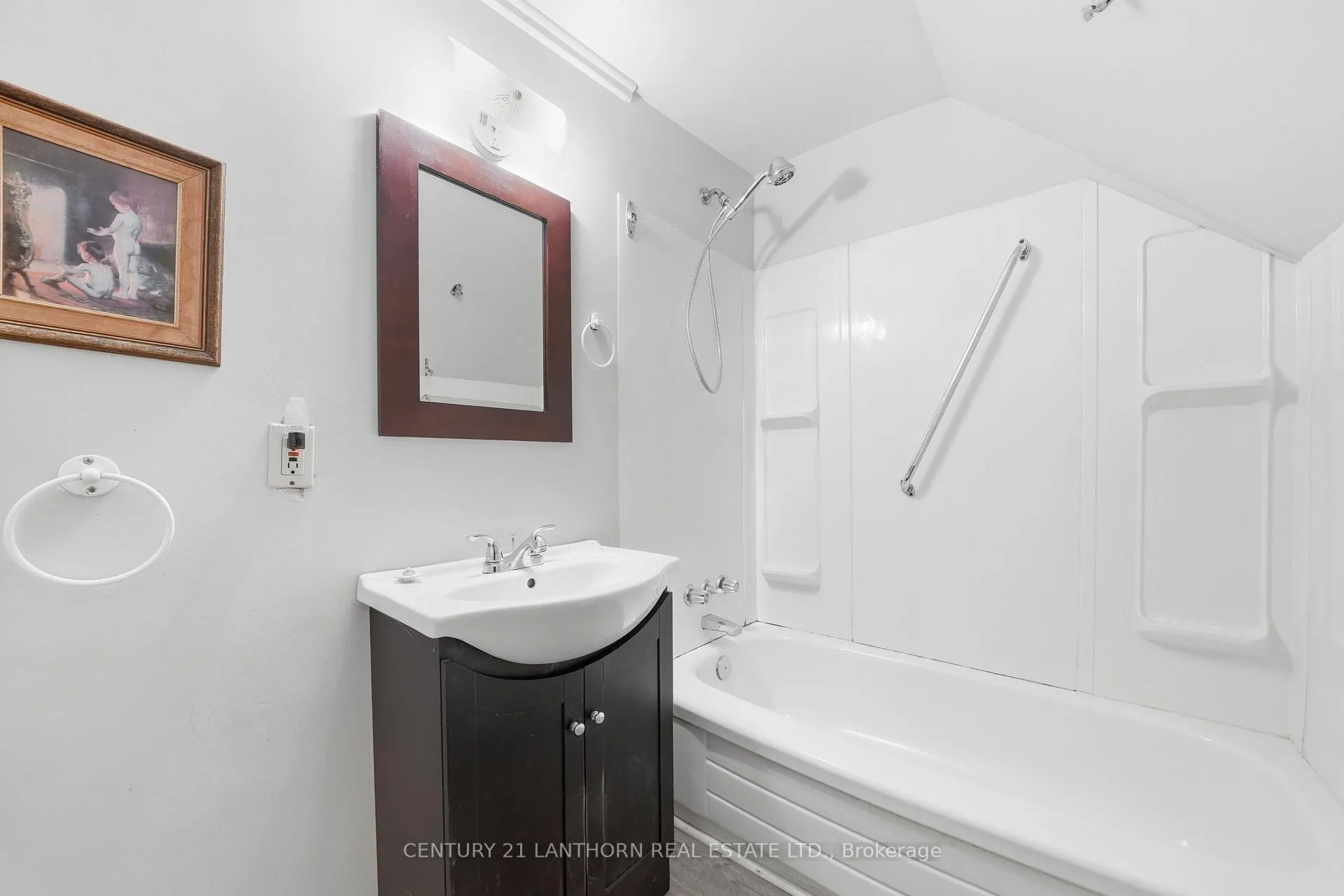 Photo 18 of 1229 County 7 Road, Prince Edward County, North Marysburg Ward — HOMEH