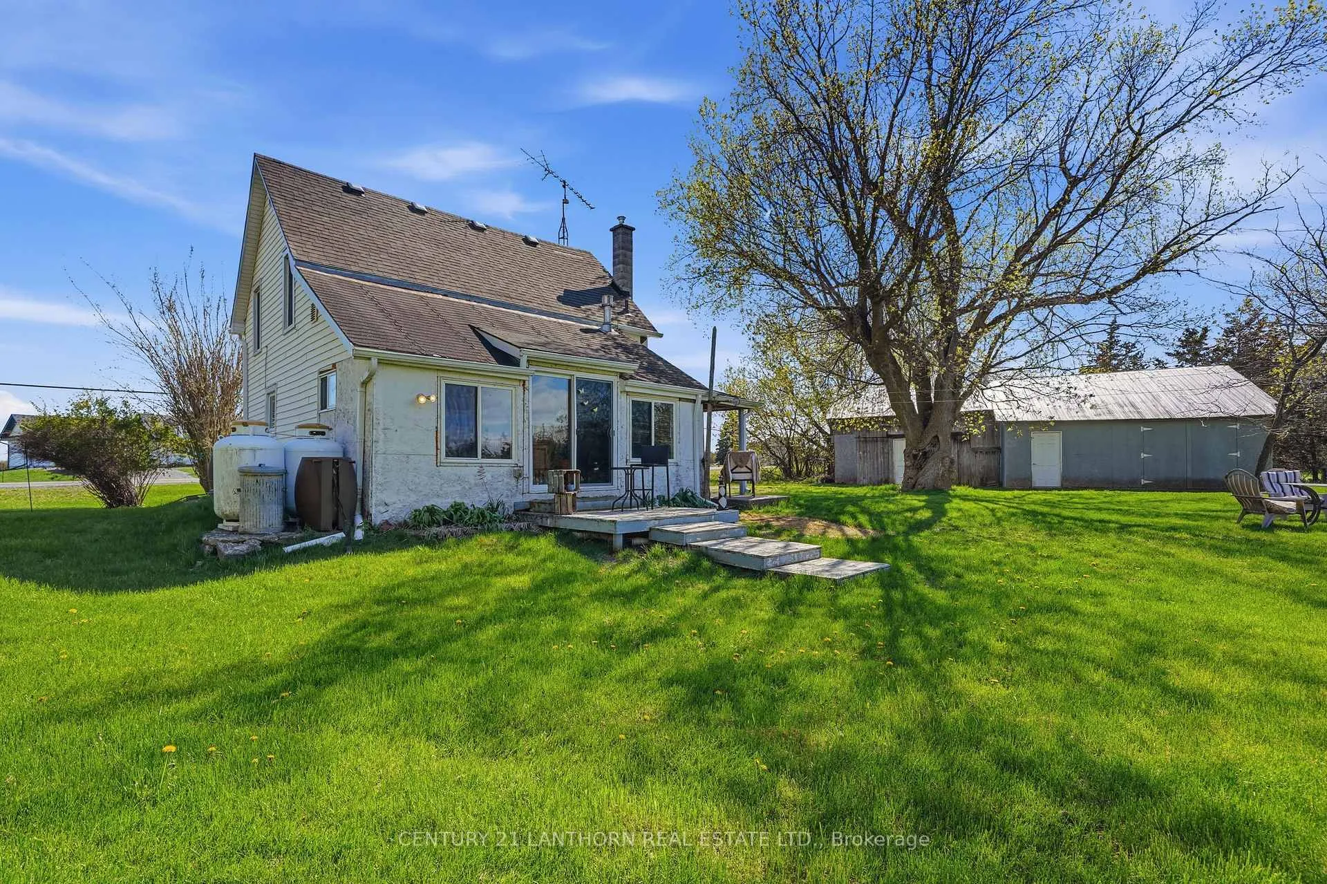 Photo 19 of 1229 County 7 Road, Prince Edward County, North Marysburg Ward — HOMEH