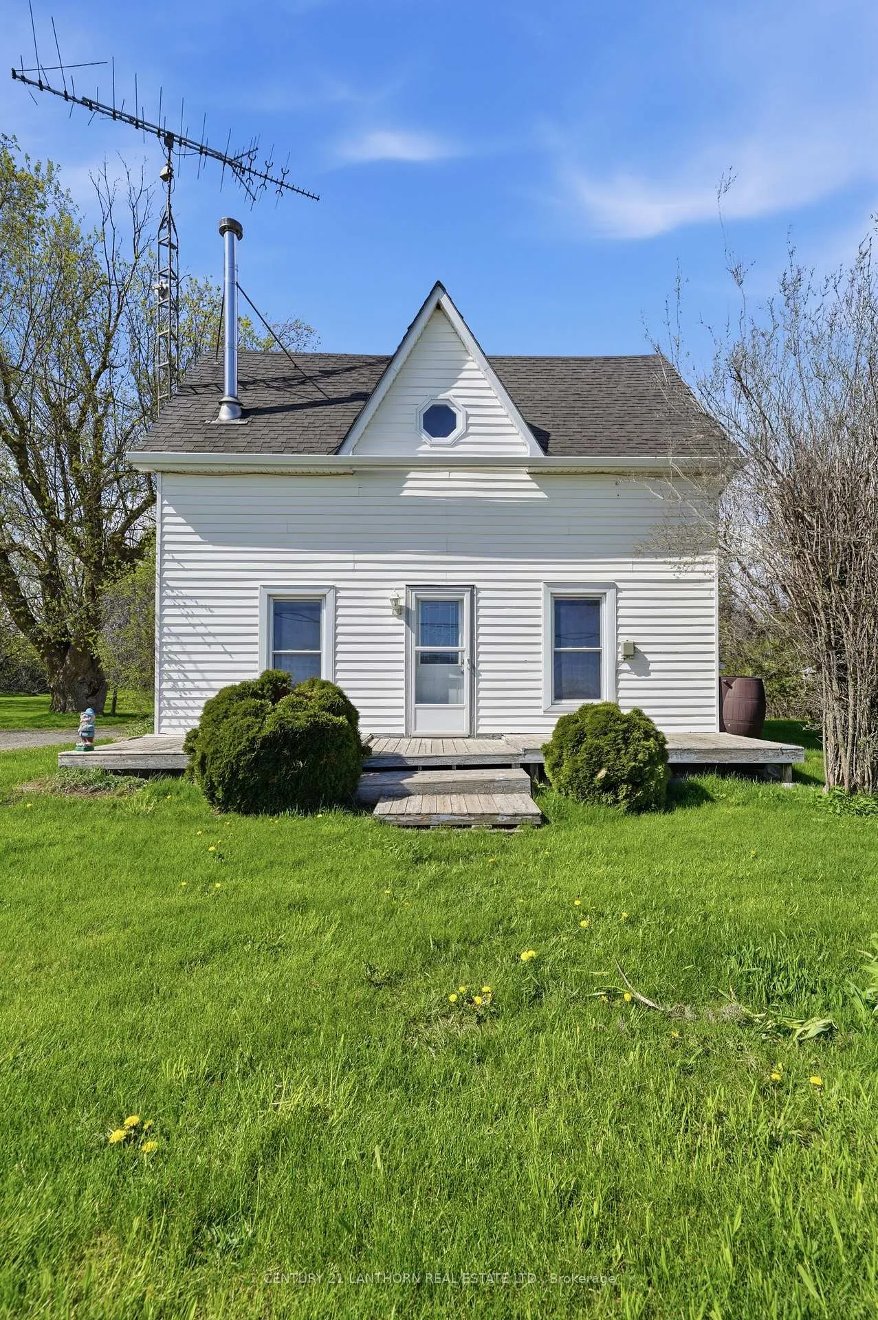 Photo 22 of 1229 County 7 Road, Prince Edward County, North Marysburg Ward — HOMEH