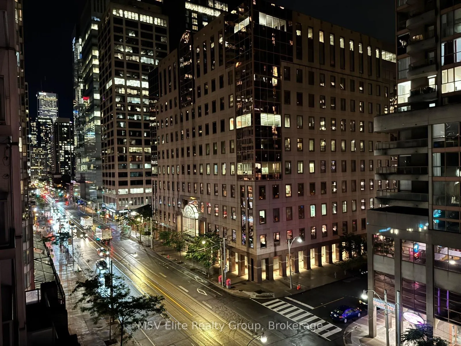 Photo 6 of Unit 511, 761 Bay Street, Toronto, Bay Street Corridor — HOMEH